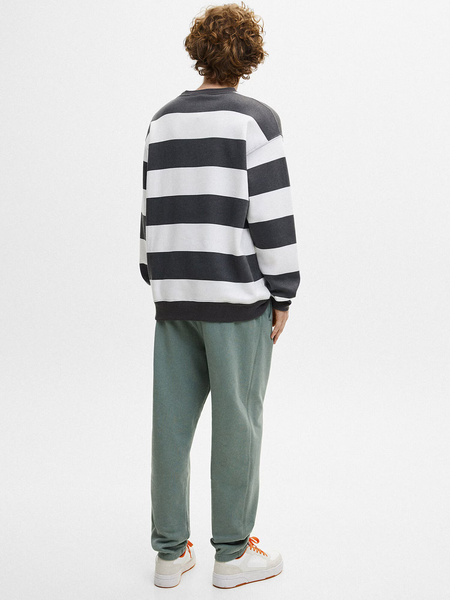 Pull&Bear Pantaloni verde - Pled.ro