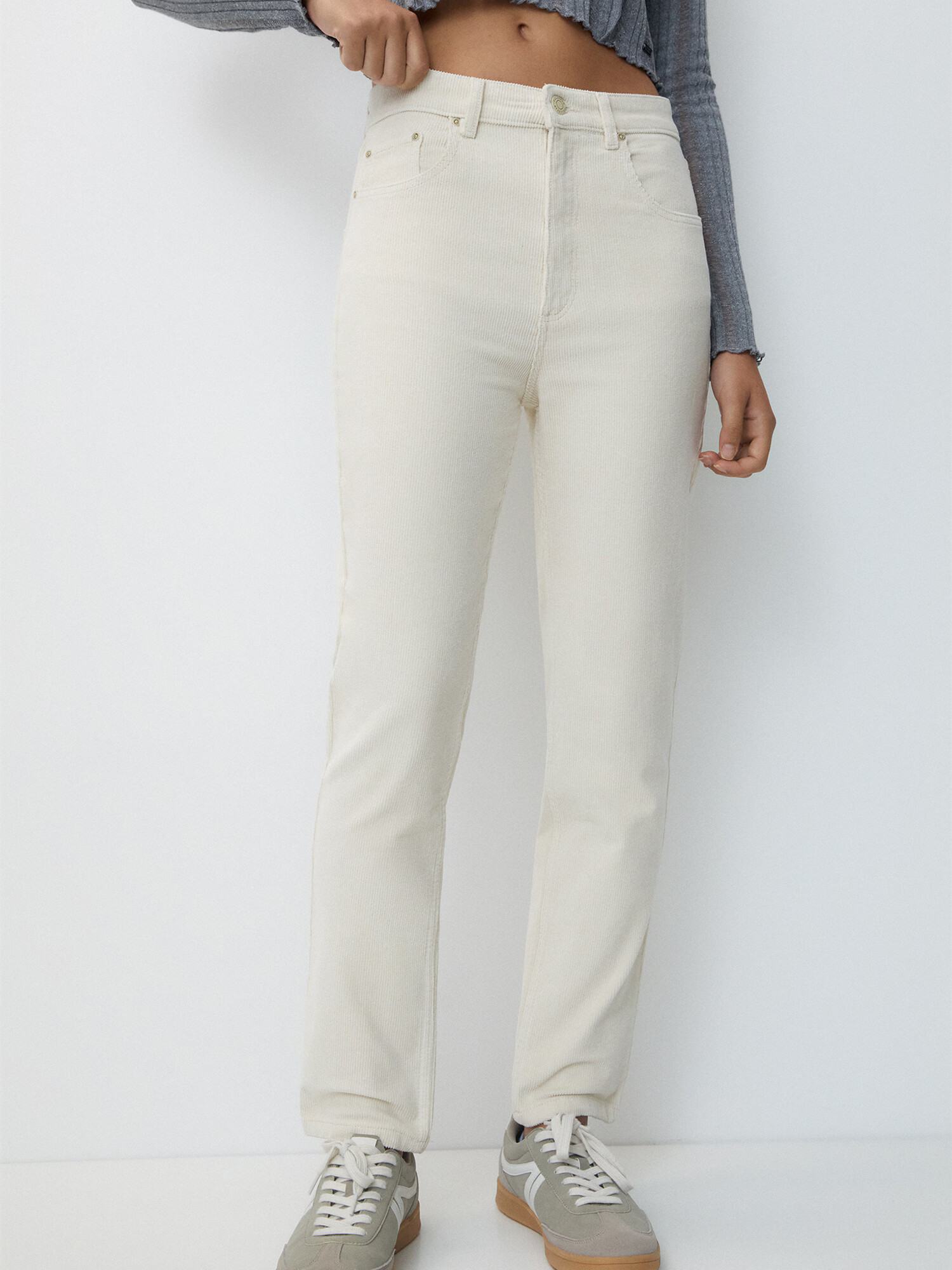 Pull&Bear Pantaloni ecru - Pled.ro