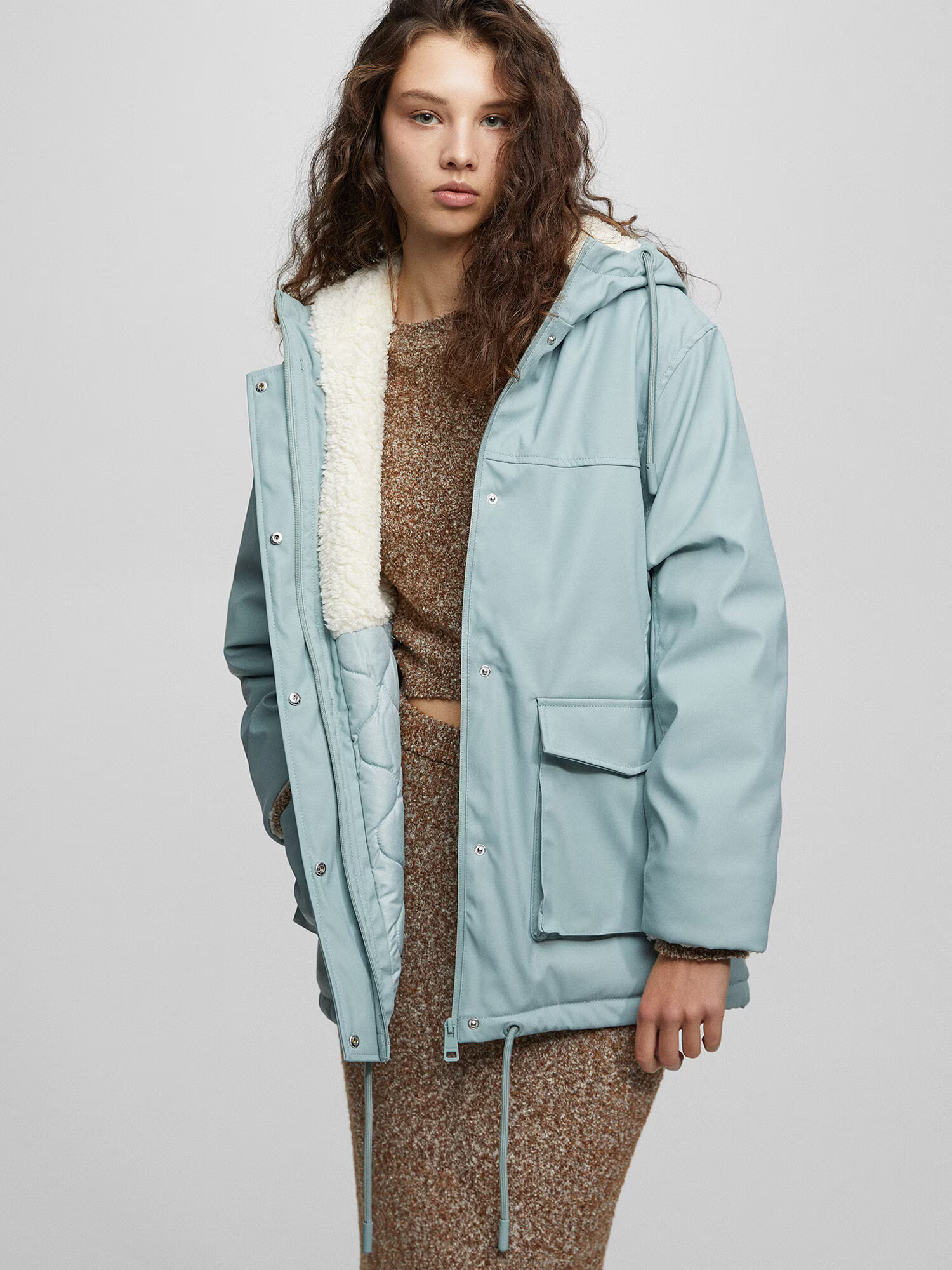 Pull&Bear Parka de iarnă albastru deschis / alb - Pled.ro