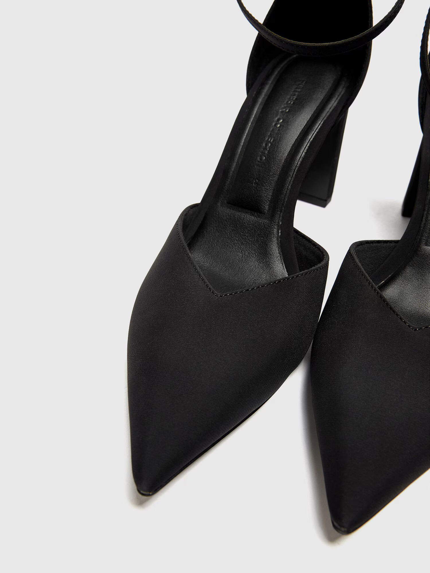 Pull&Bear Pumps negru - Pled.ro