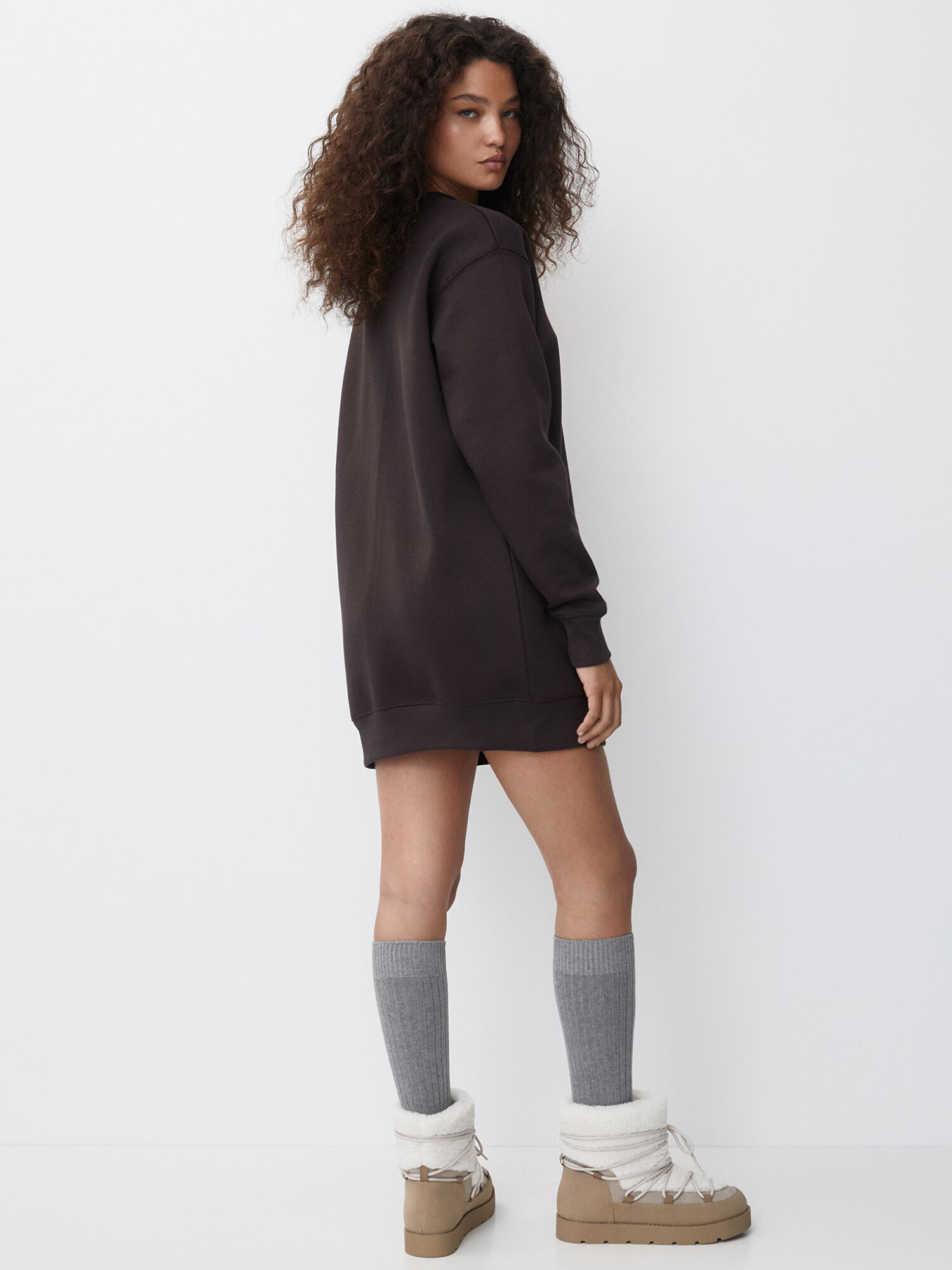 Pull&Bear Rochie ciocolatiu - Pled.ro