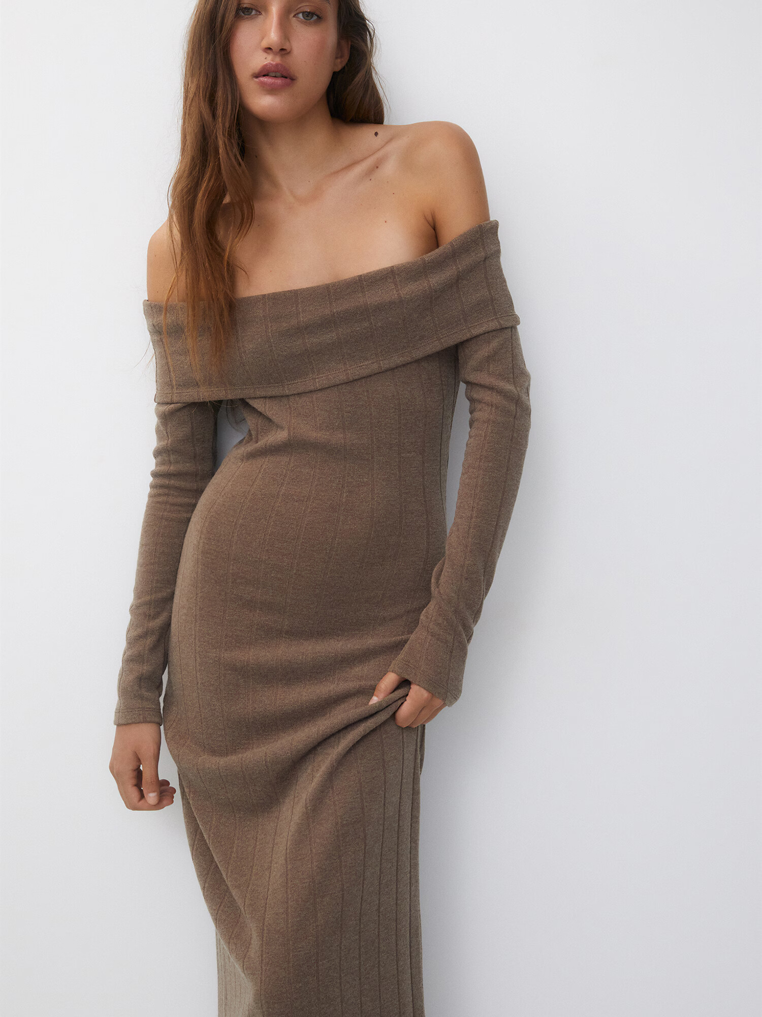 Pull&Bear Rochie maro - Pled.ro