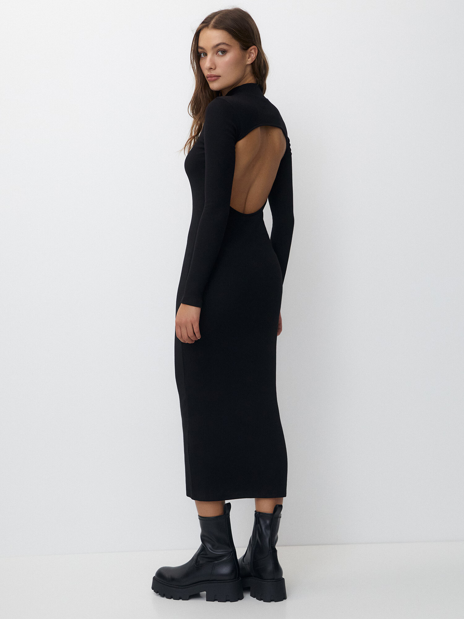 Pull&Bear Rochie negru - Pled.ro