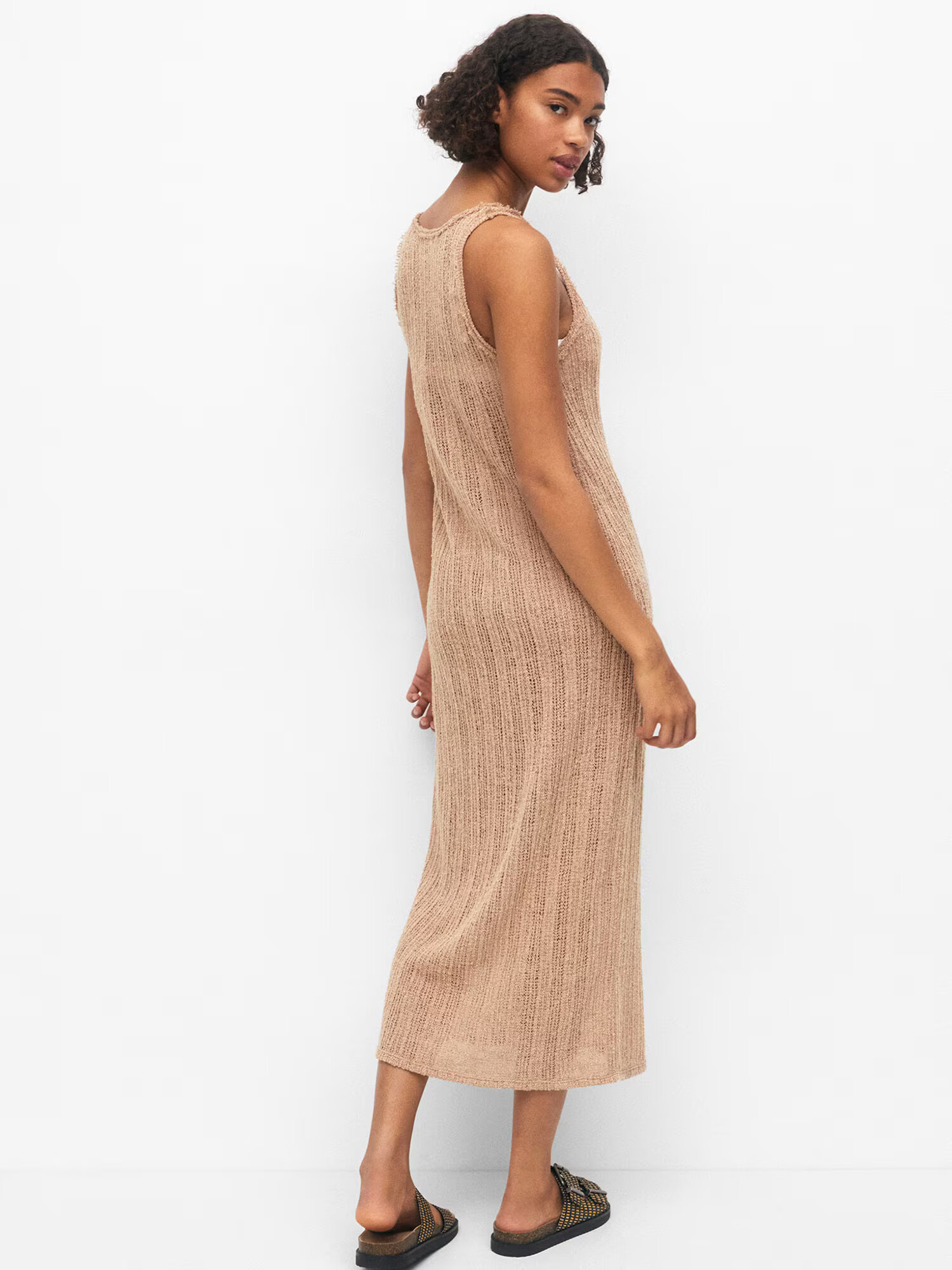 Pull&Bear Rochie tricotat bej închis - Pled.ro