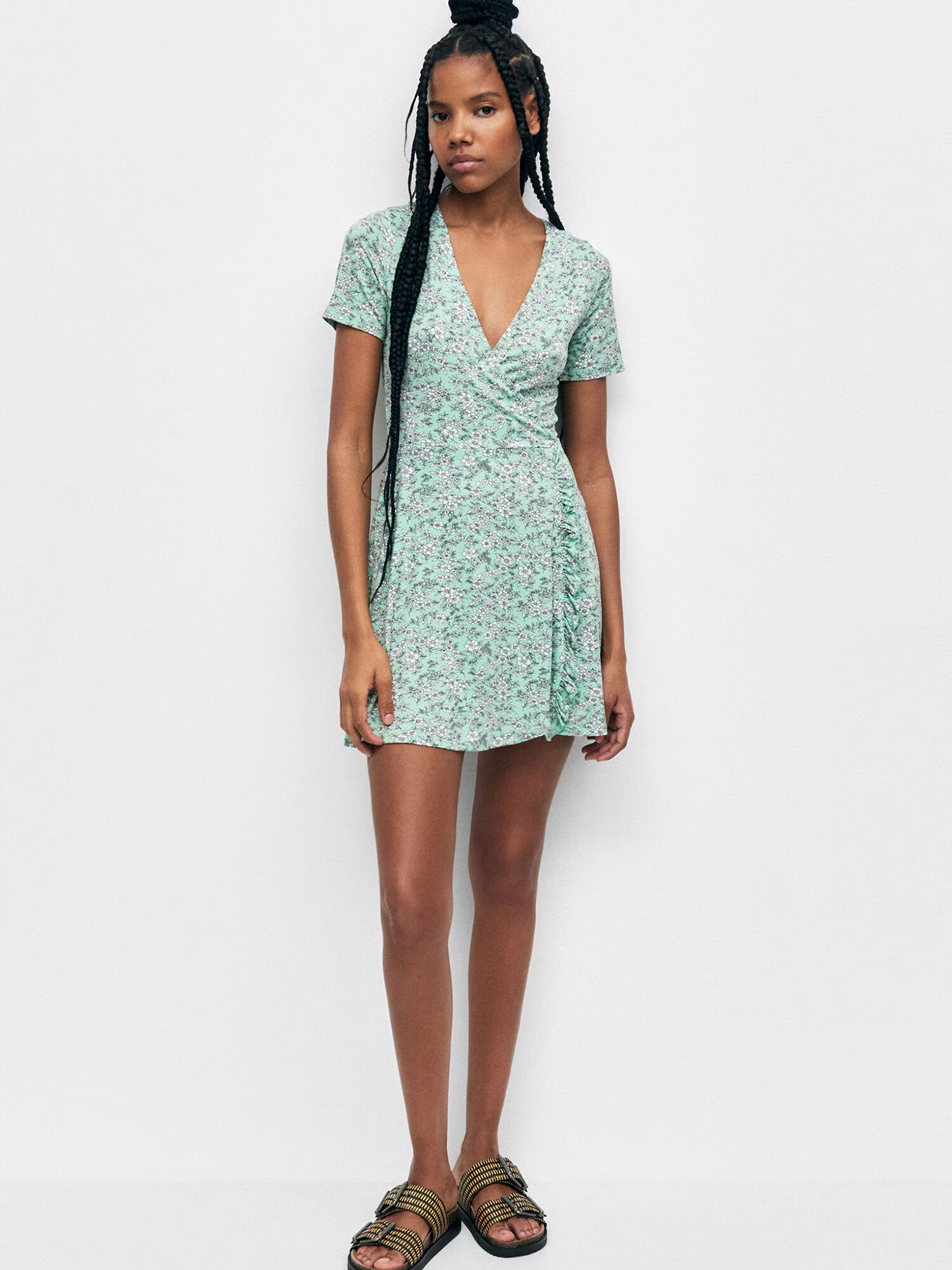 Pull&Bear Rochie verde pastel / negru / alb - Pled.ro