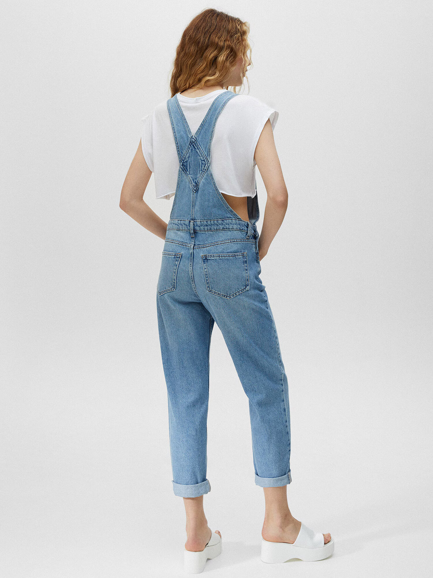 Pull&Bear Salopetă albastru denim - Pled.ro