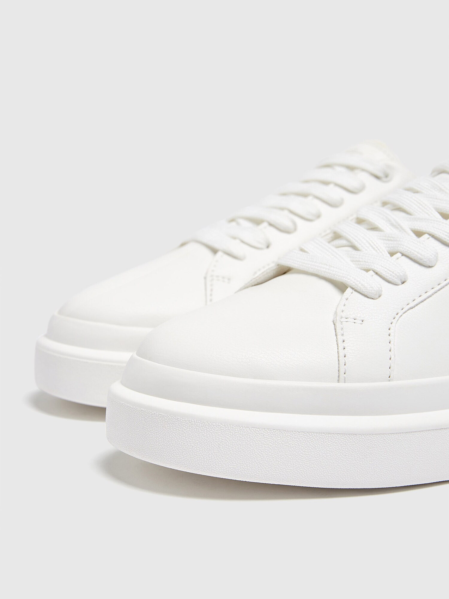 Pull&Bear Sneaker low alb - Pled.ro