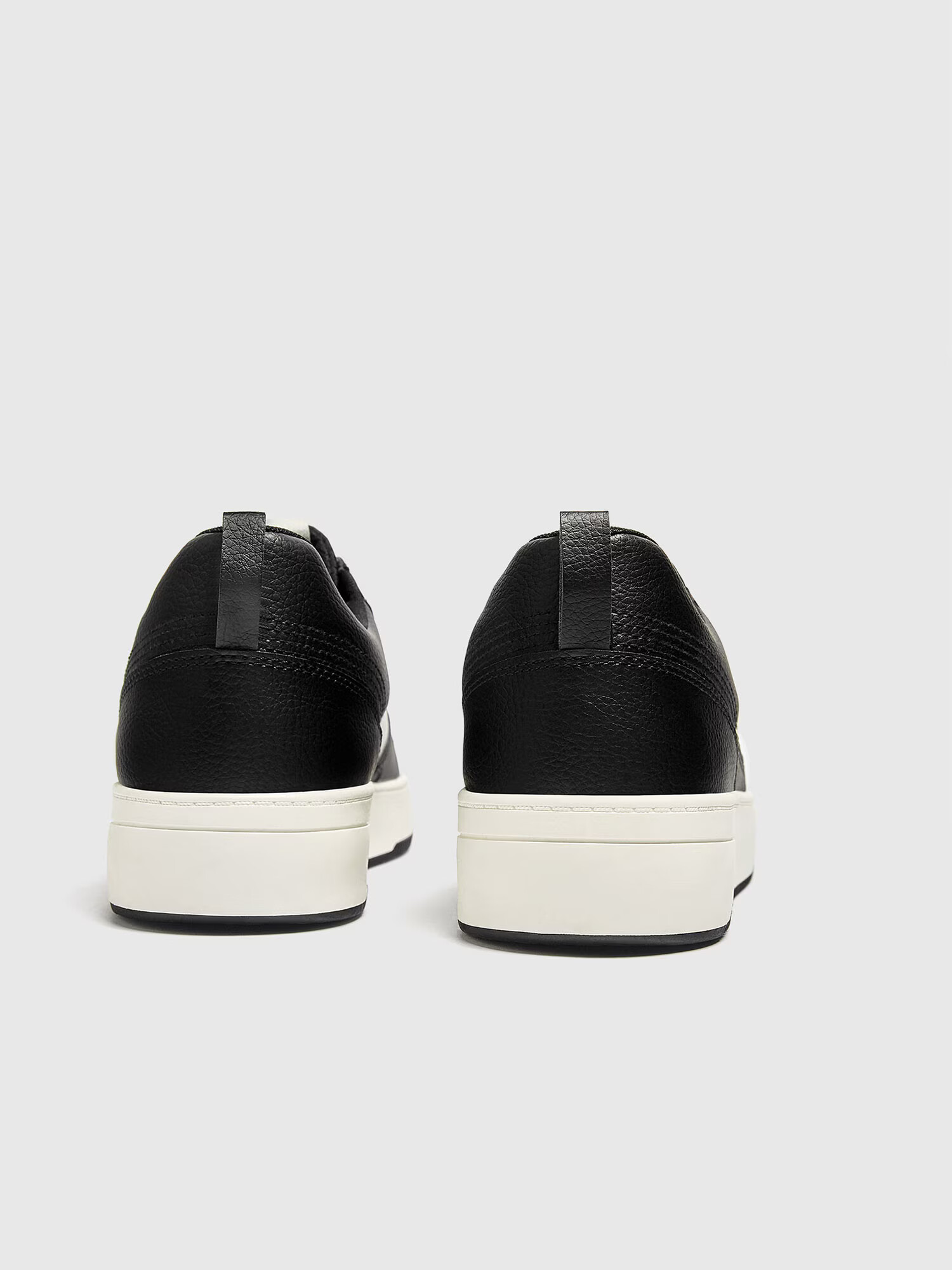 Pull&Bear Sneaker low negru / alb - Pled.ro