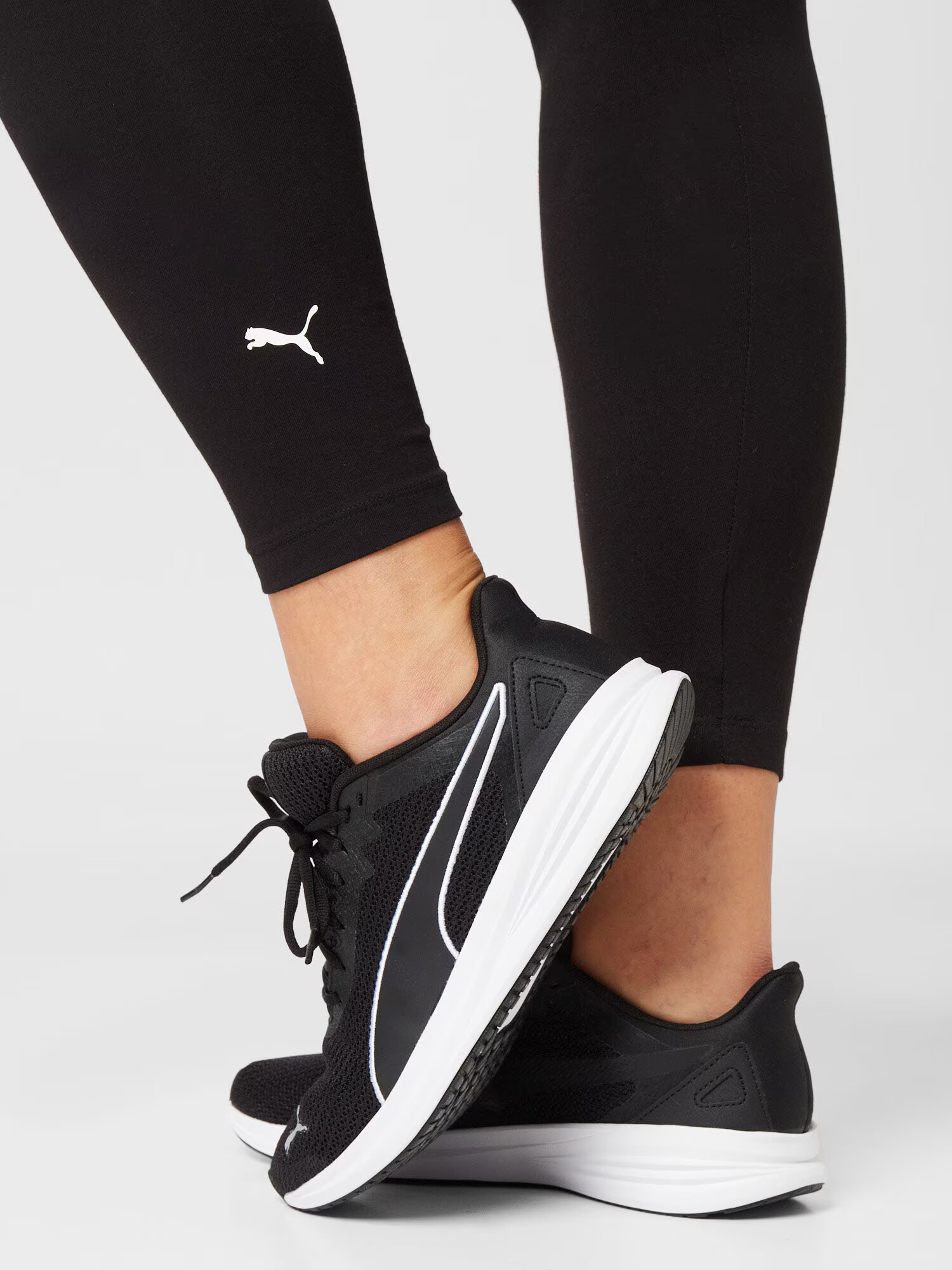 PUMA Pantaloni sport negru / alb - Pled.ro