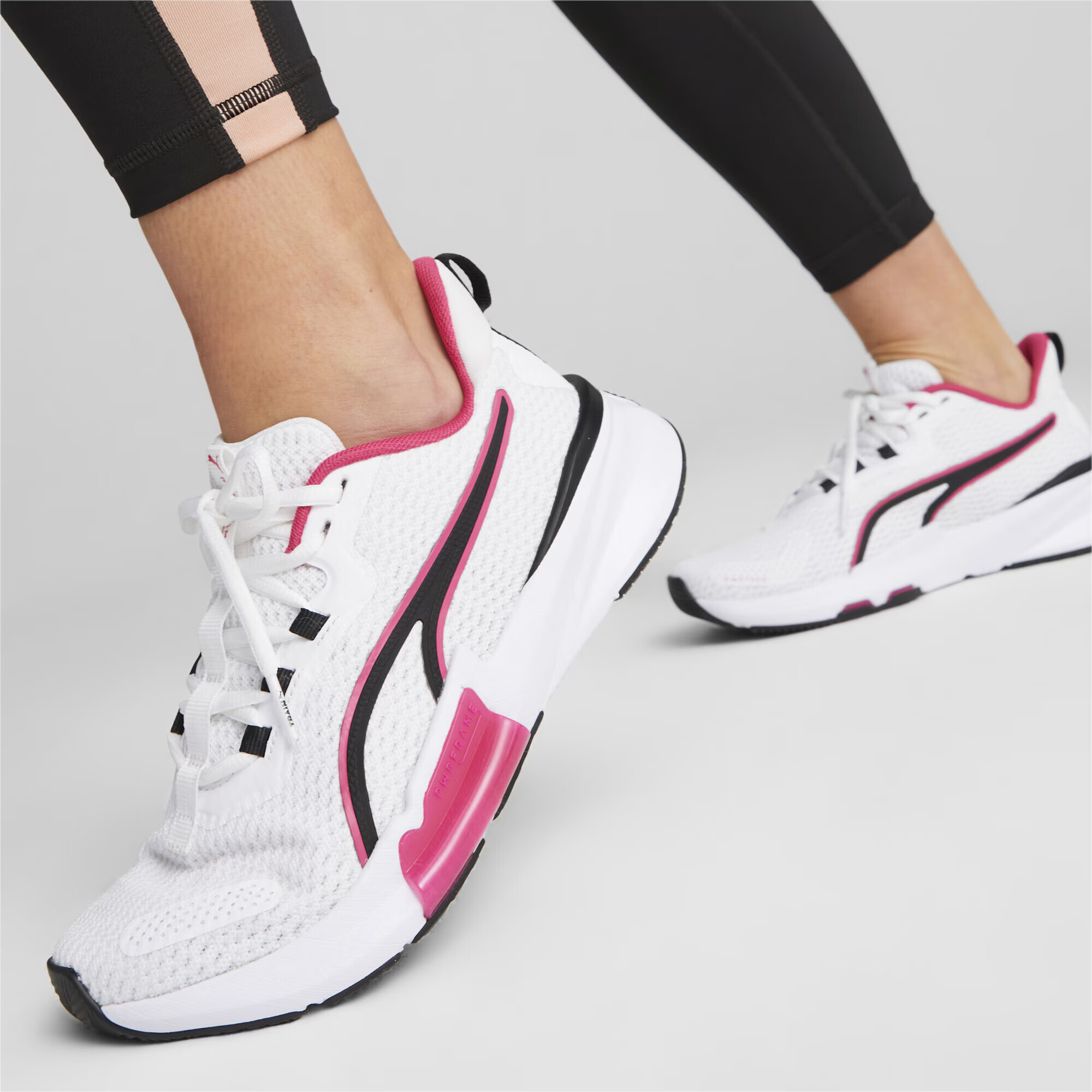 PUMA Pantofi sport 'PWRFrame' roz pitaya / negru / alb - Pled.ro