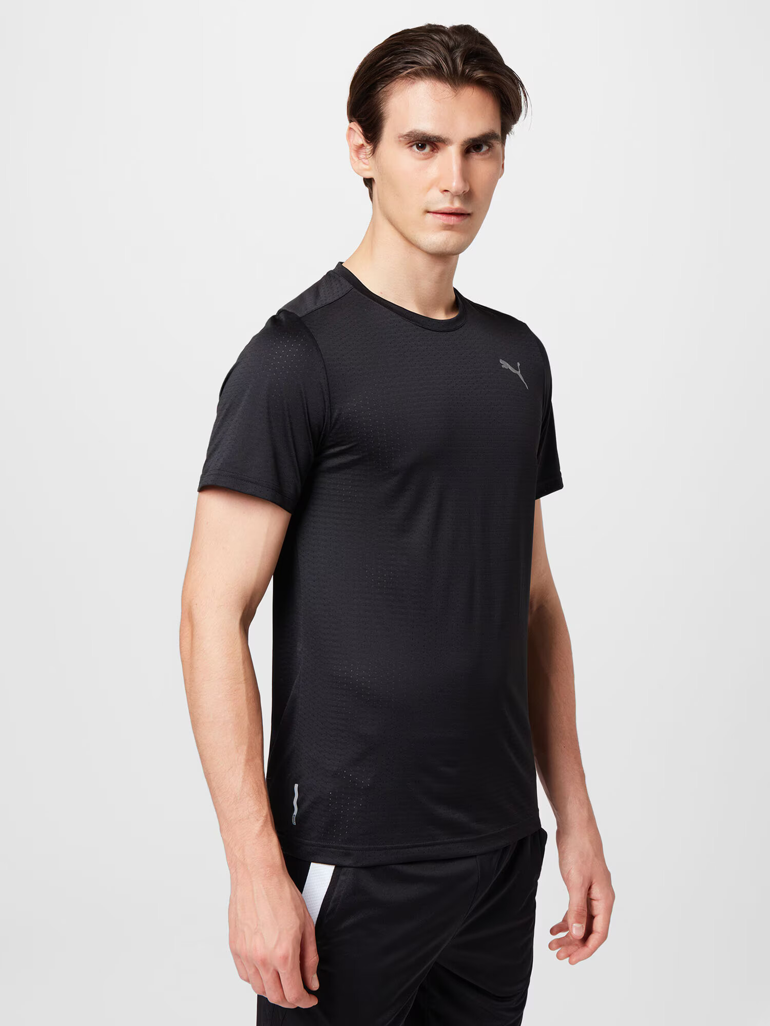 PUMA Tricou funcțional 'Fav Blaster' gri deschis / negru - Pled.ro