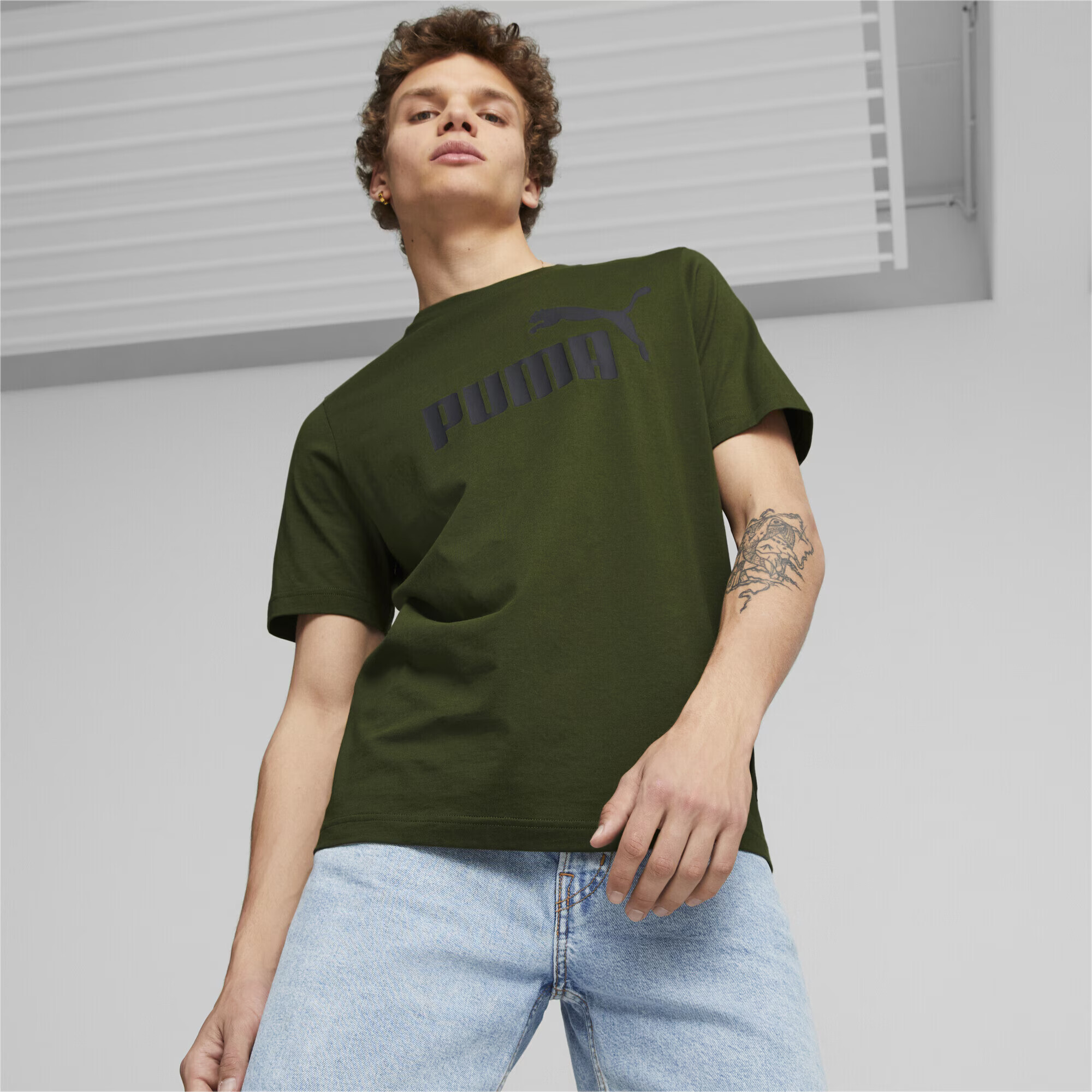 PUMA Tricou 'Essential' verde închis / negru - Pled.ro