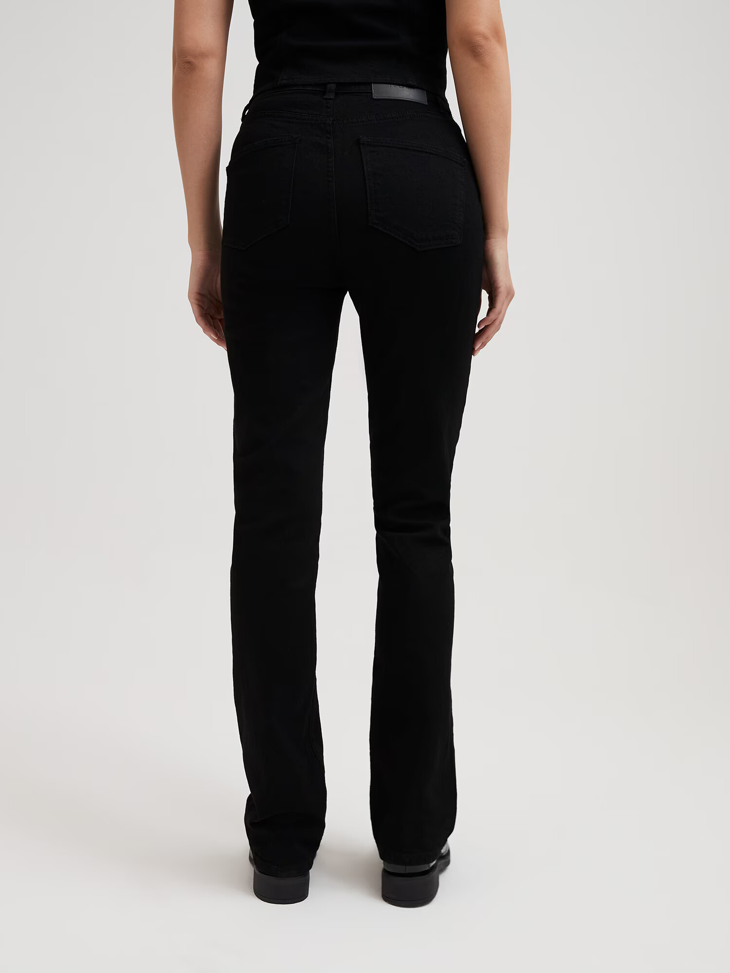 RÆRE by Lorena Rae Jeans 'Ela Tall' negru - Pled.ro