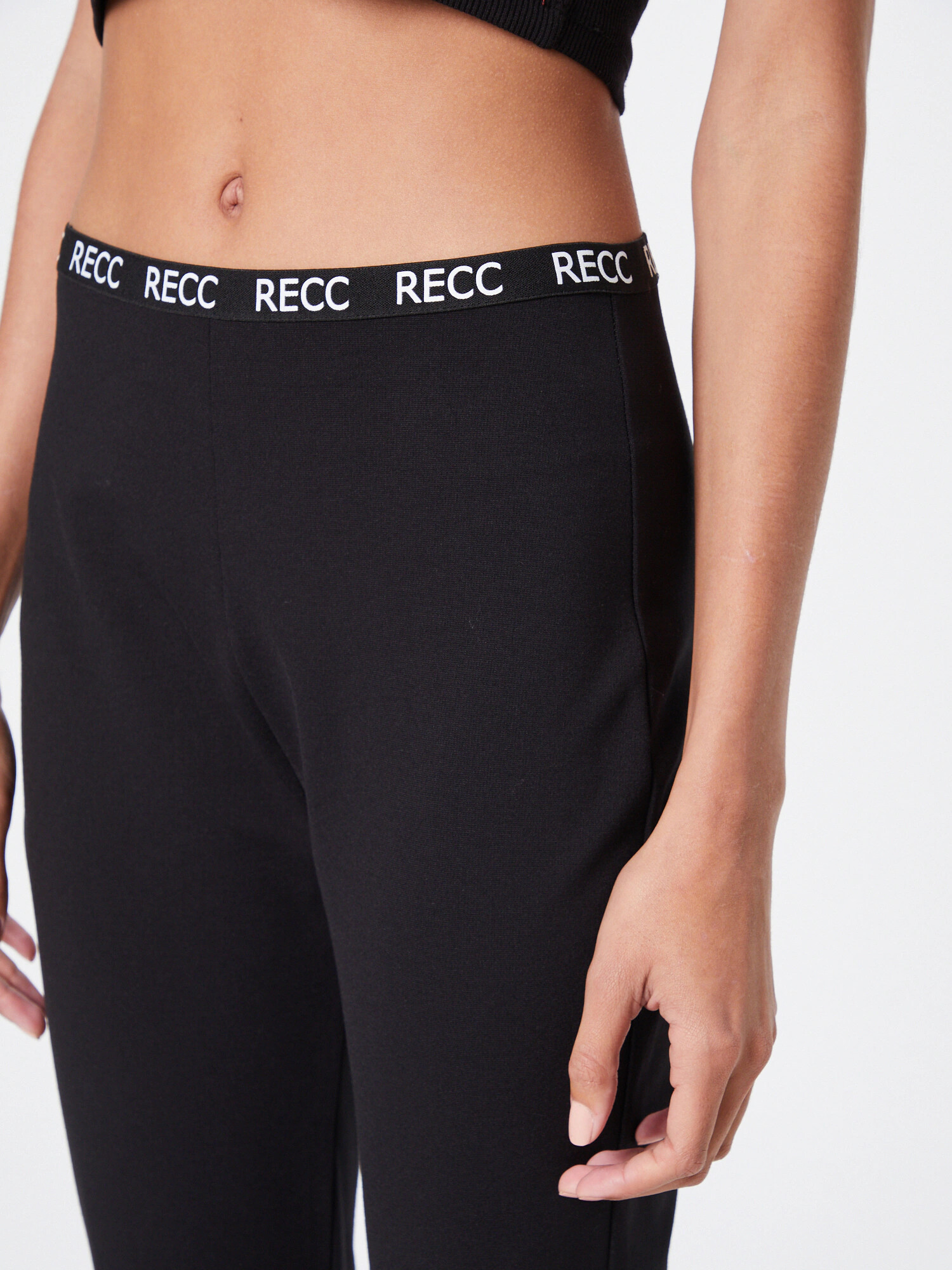 RECC Pantaloni 'CHRIS' negru / alb - Pled.ro