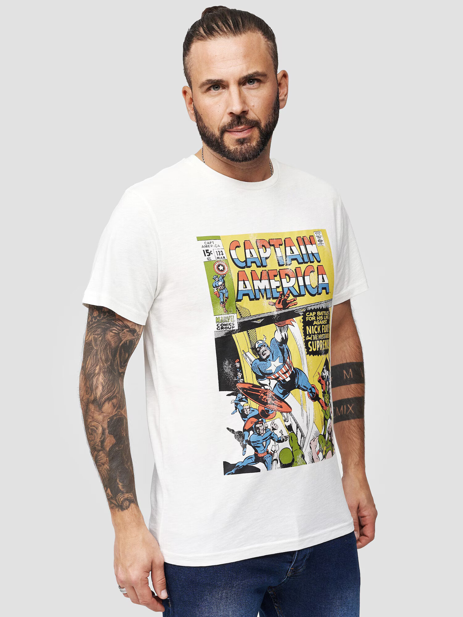 Recovered Tricou 'Captain America Battles' ecru / mai multe culori - Pled.ro