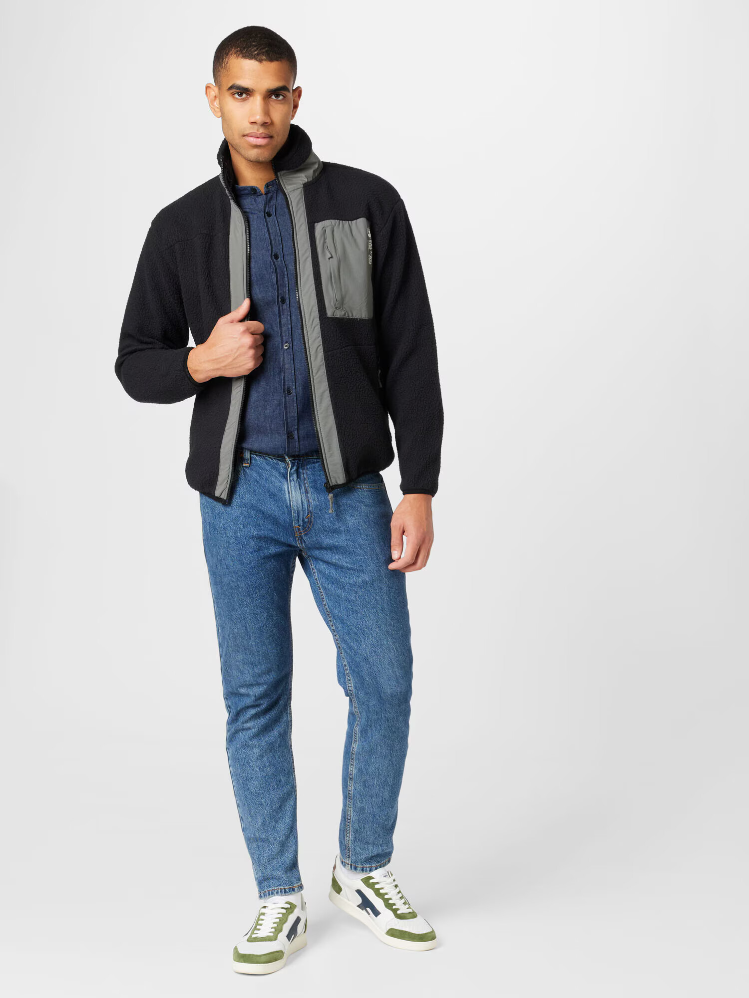 Redefined Rebel Jachetă fleece gri fumuriu / negru / alb - Pled.ro