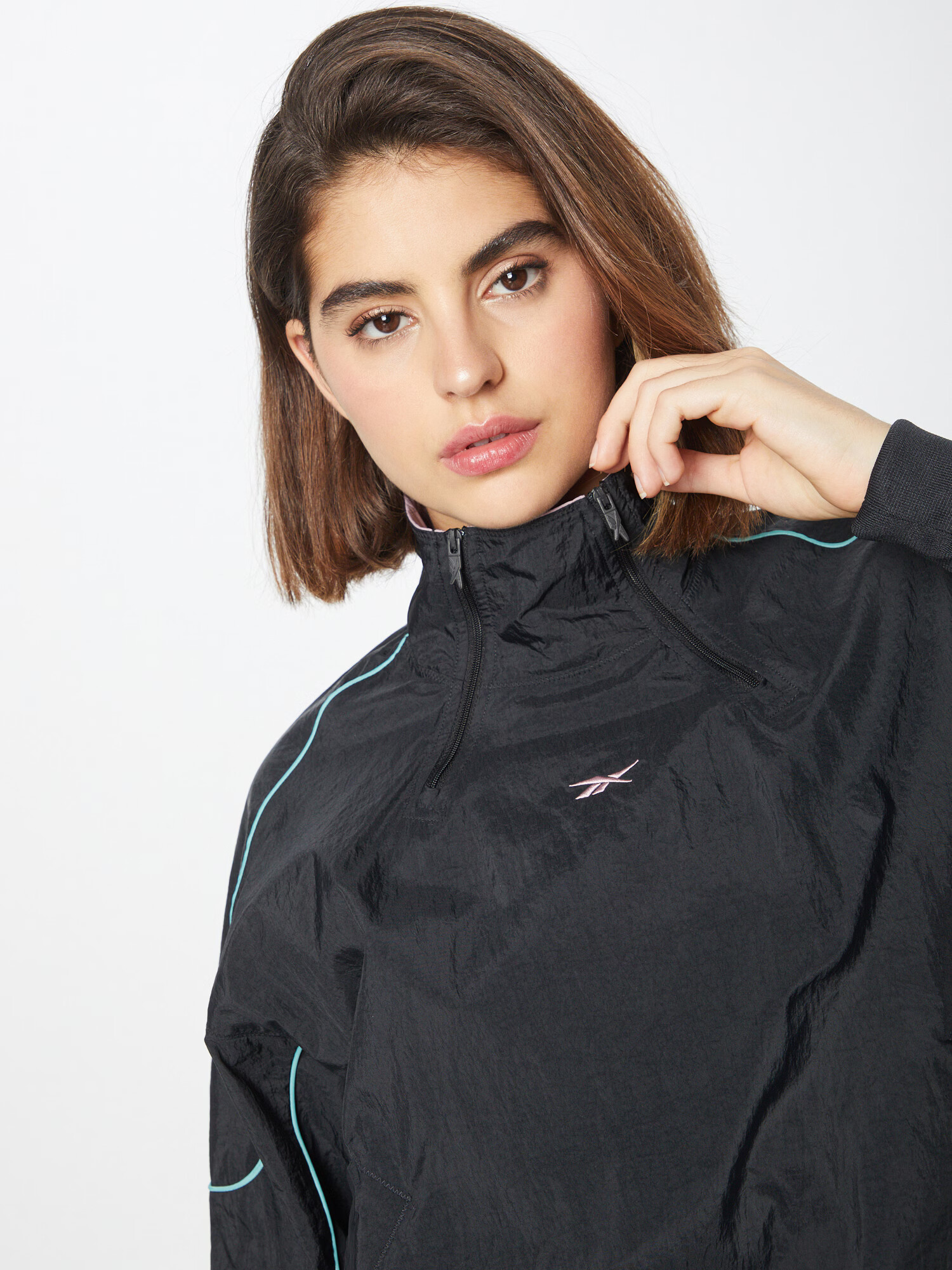 Reebok Classics Geacă de primăvară-toamnă albastru deschis / roz / negru - Pled.ro