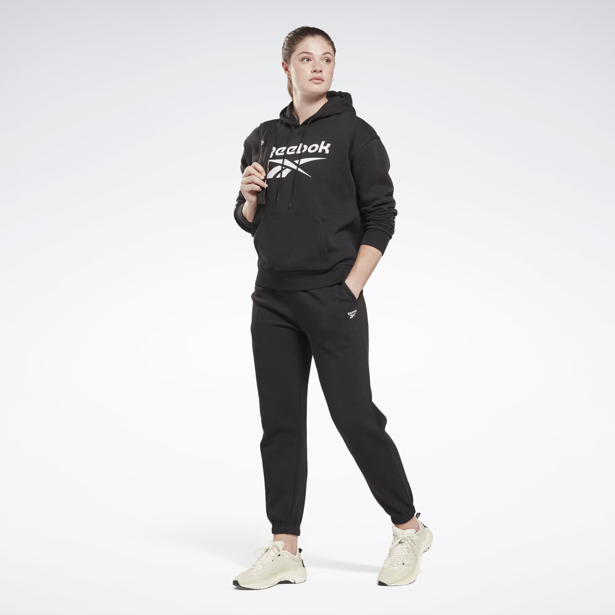 Reebok Classics Pantaloni negru / alb - Pled.ro