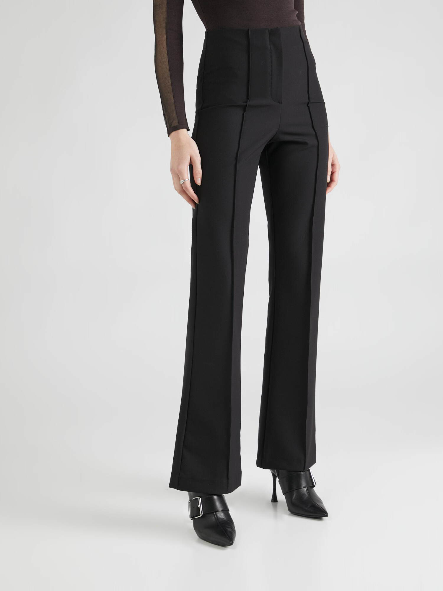 River Island Pantaloni cutați negru - Pled.ro