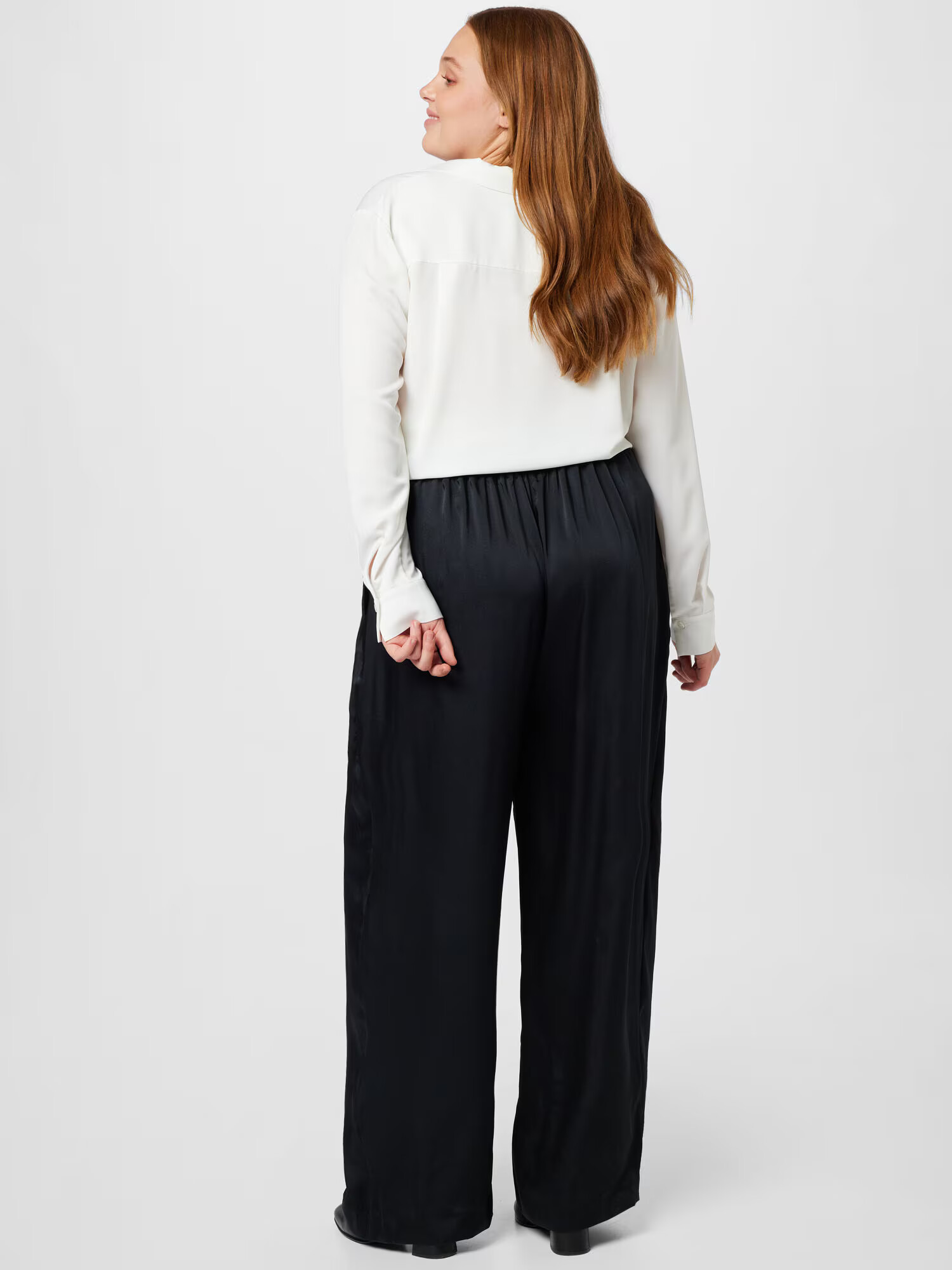 River Island Plus Pantaloni cutați negru - Pled.ro