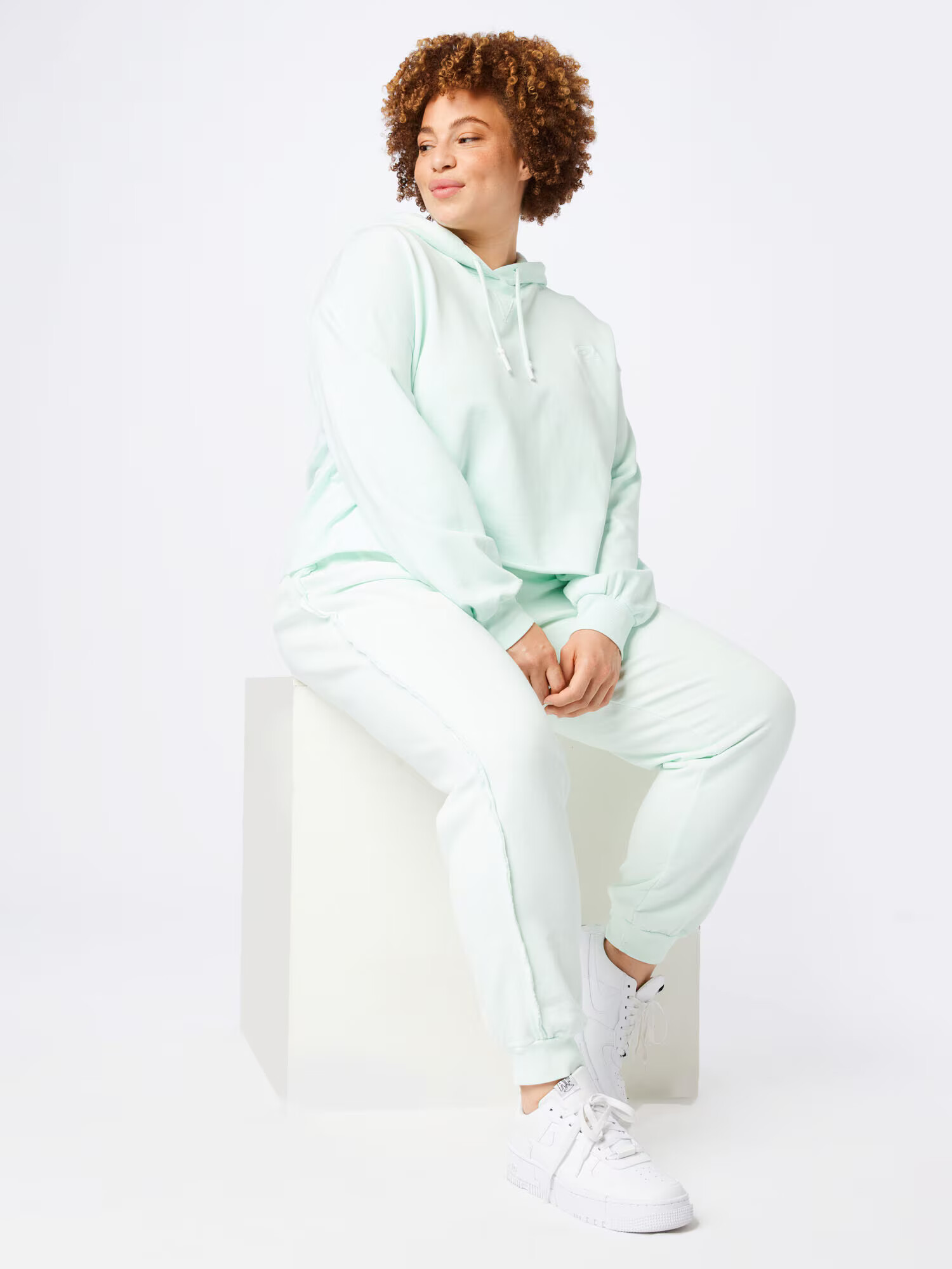 River Island Plus Pantaloni verde pastel - Pled.ro