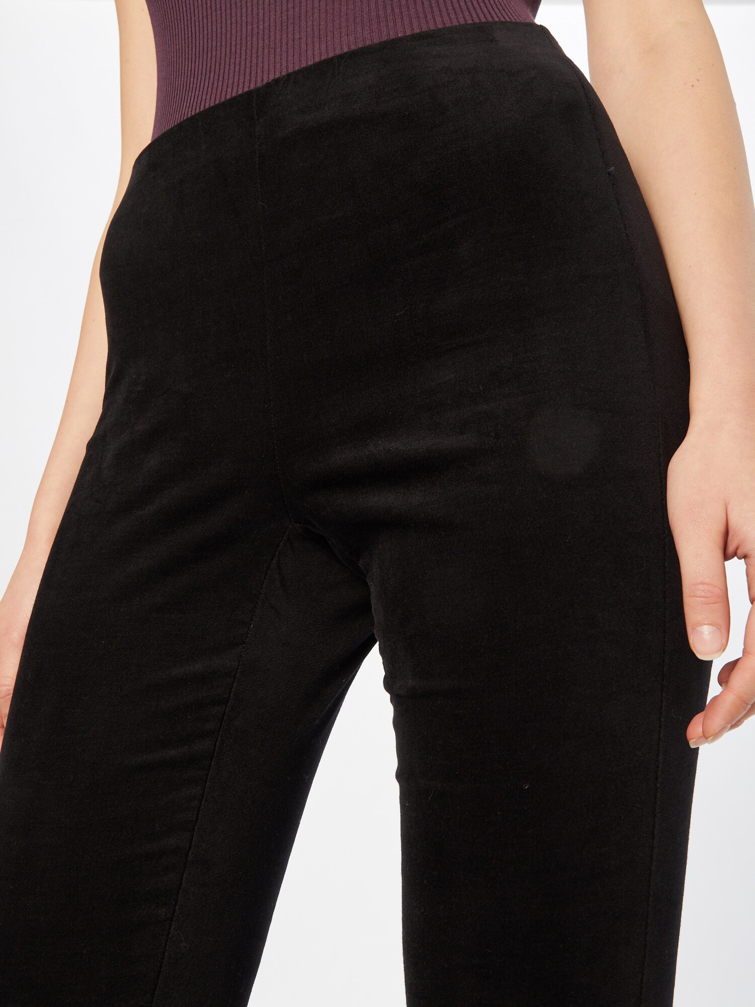 rosemunde Pantaloni negru - Pled.ro