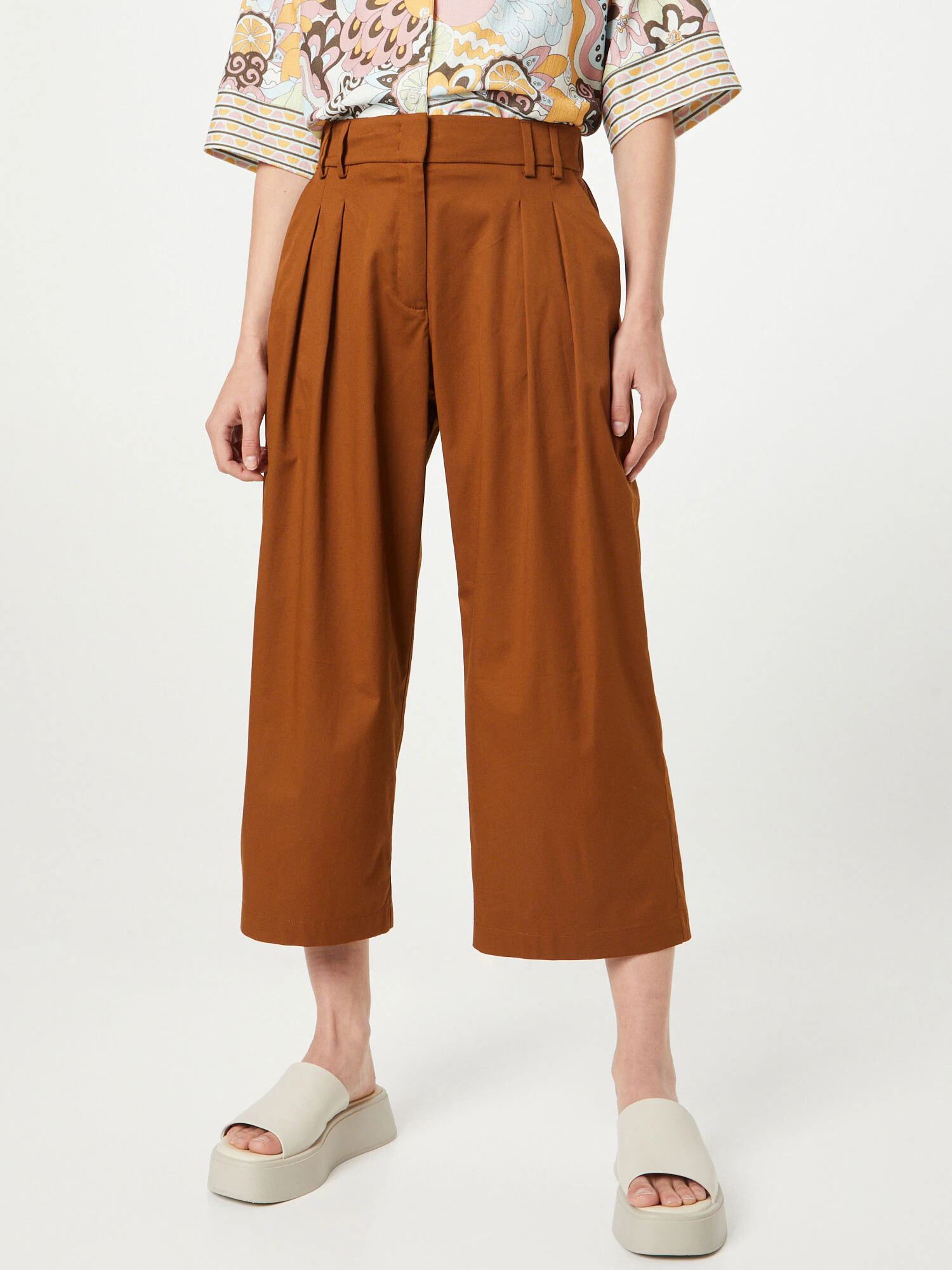 s.Oliver BLACK LABEL Pantaloni cutați maro caramel - Pled.ro