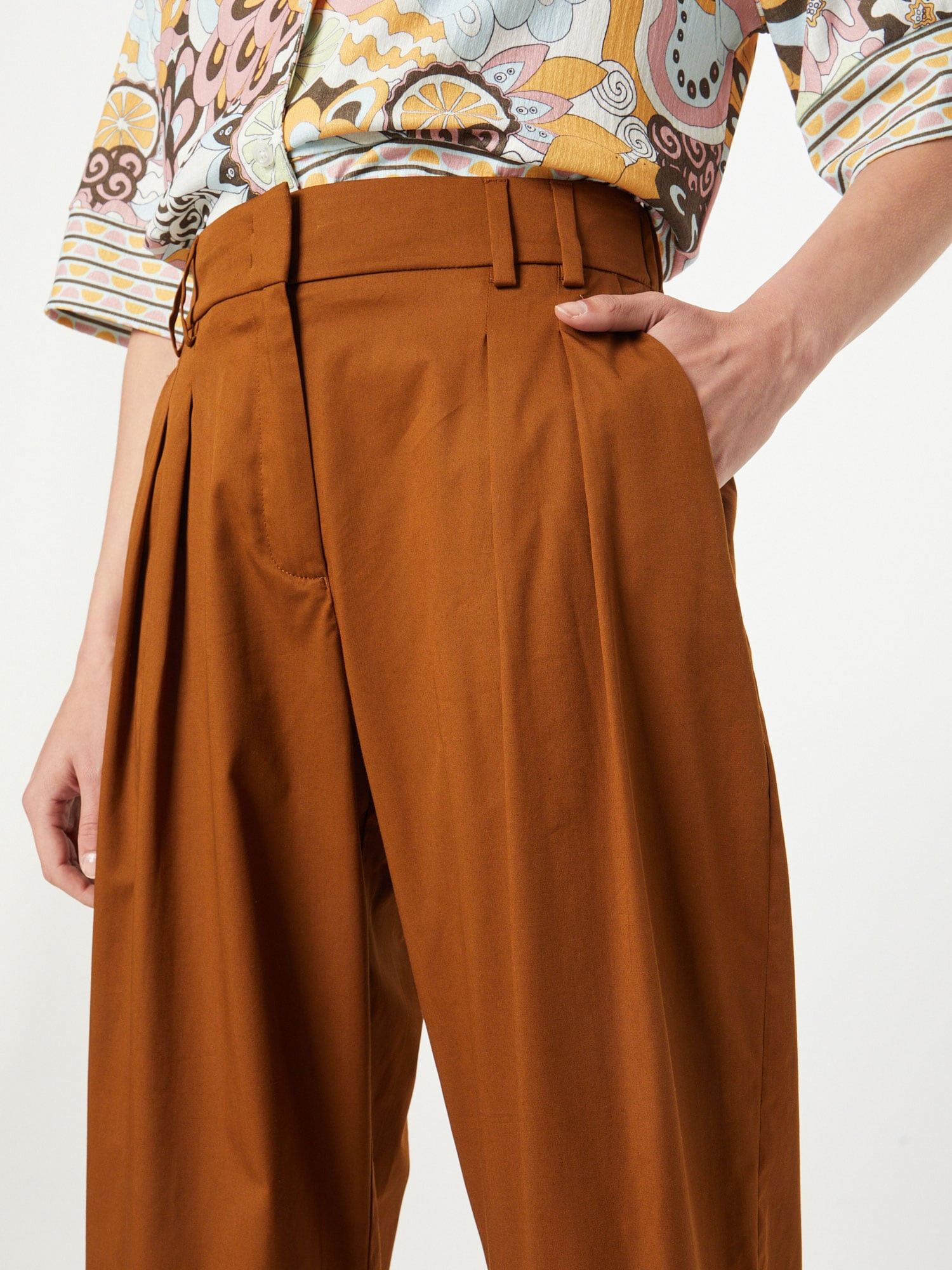 s.Oliver BLACK LABEL Pantaloni cutați maro caramel - Pled.ro