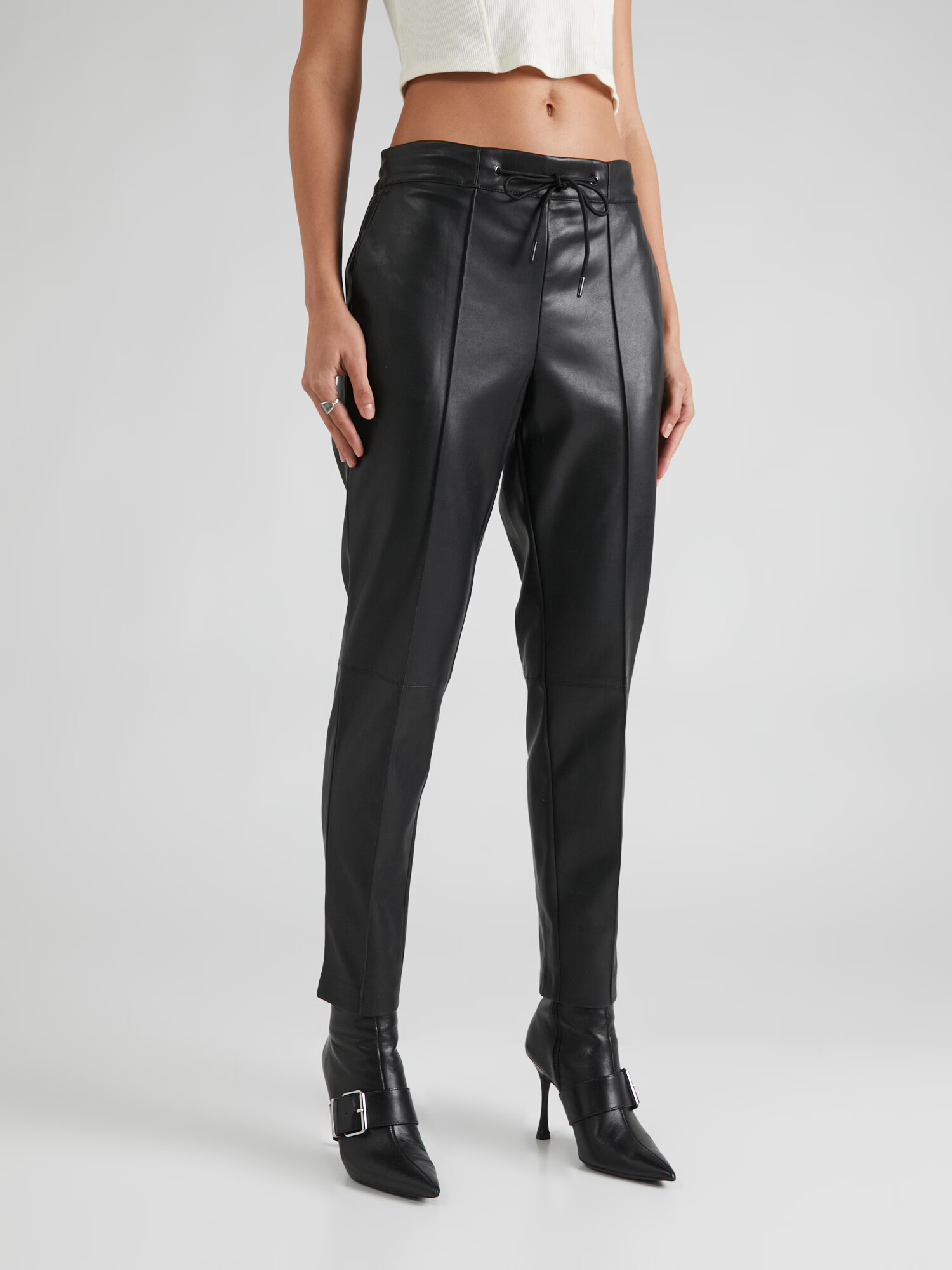 s.Oliver BLACK LABEL Pantaloni negru - Pled.ro