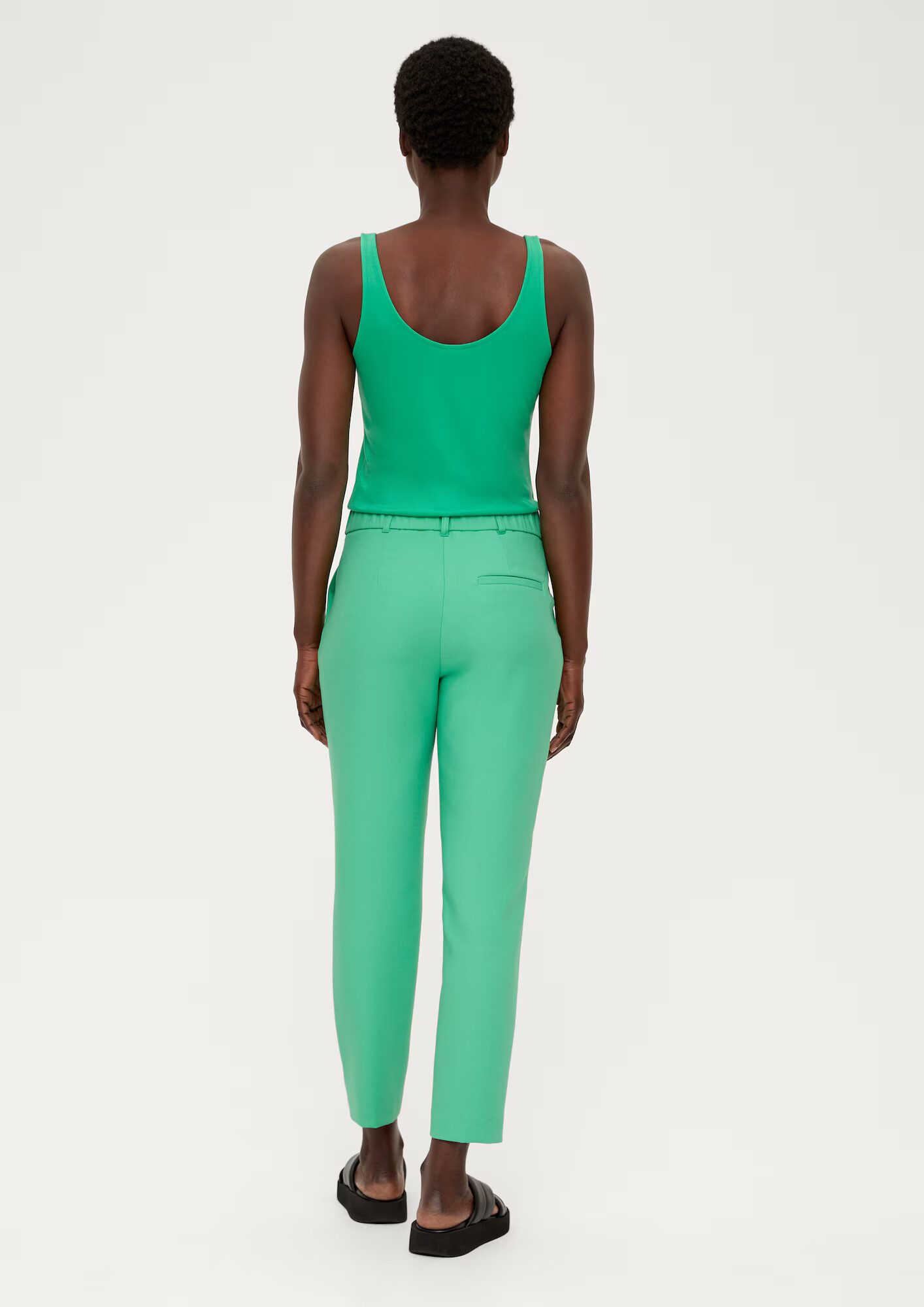 s.Oliver BLACK LABEL Pantaloni verde - Pled.ro