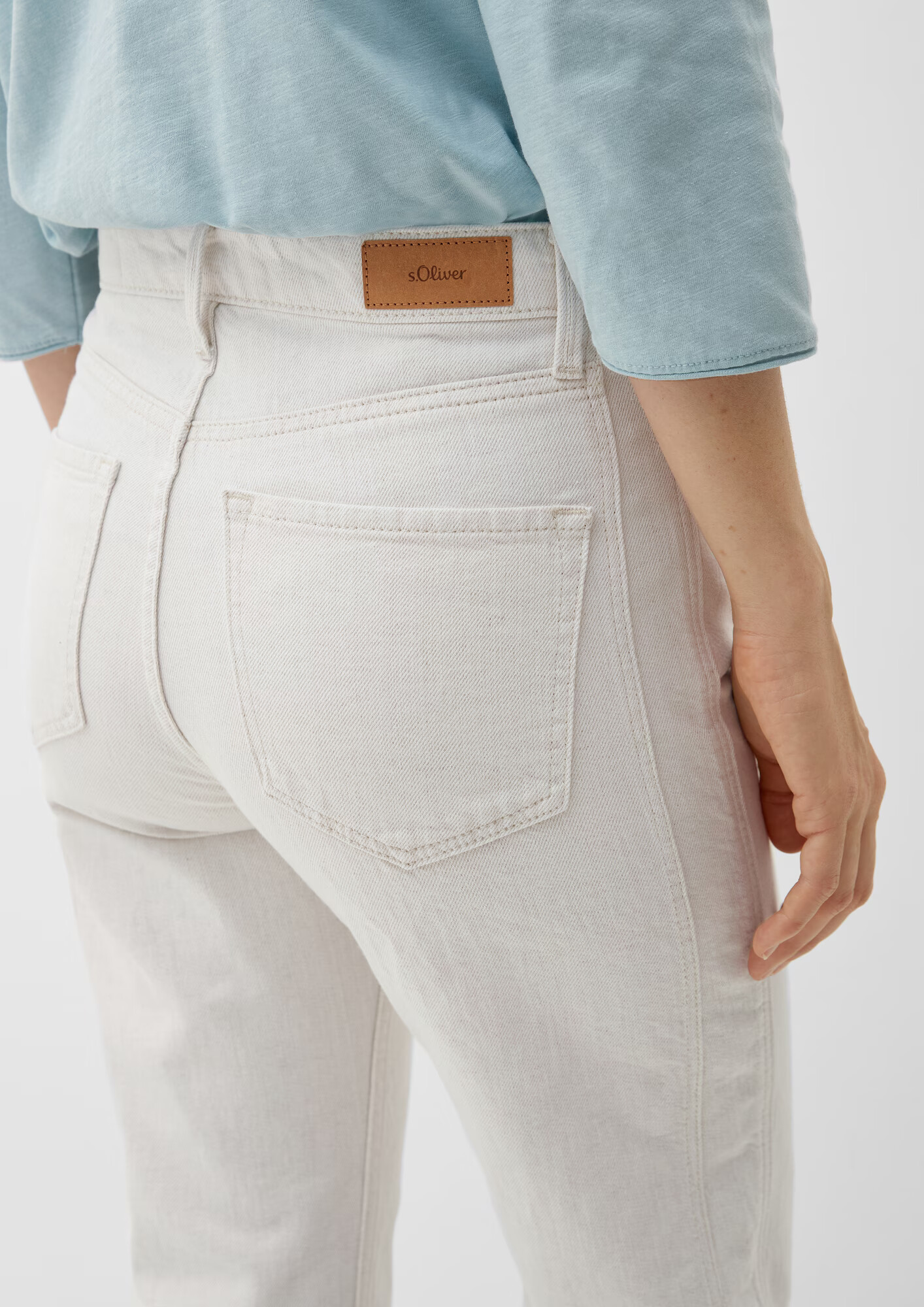 s.Oliver Jeans maro / alb - Pled.ro