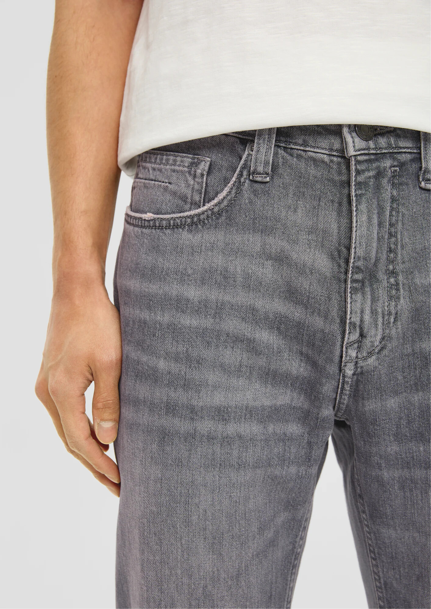 s.Oliver Jeans 'Nelio' gri grafit - Pled.ro