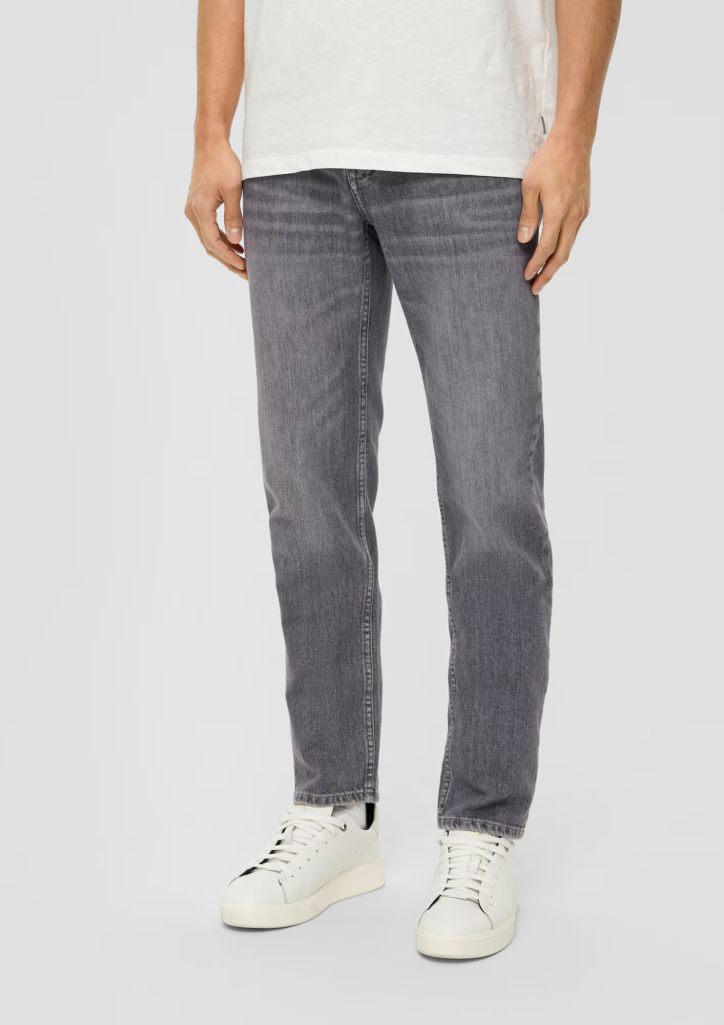 s.Oliver Jeans 'Nelio' gri grafit - Pled.ro