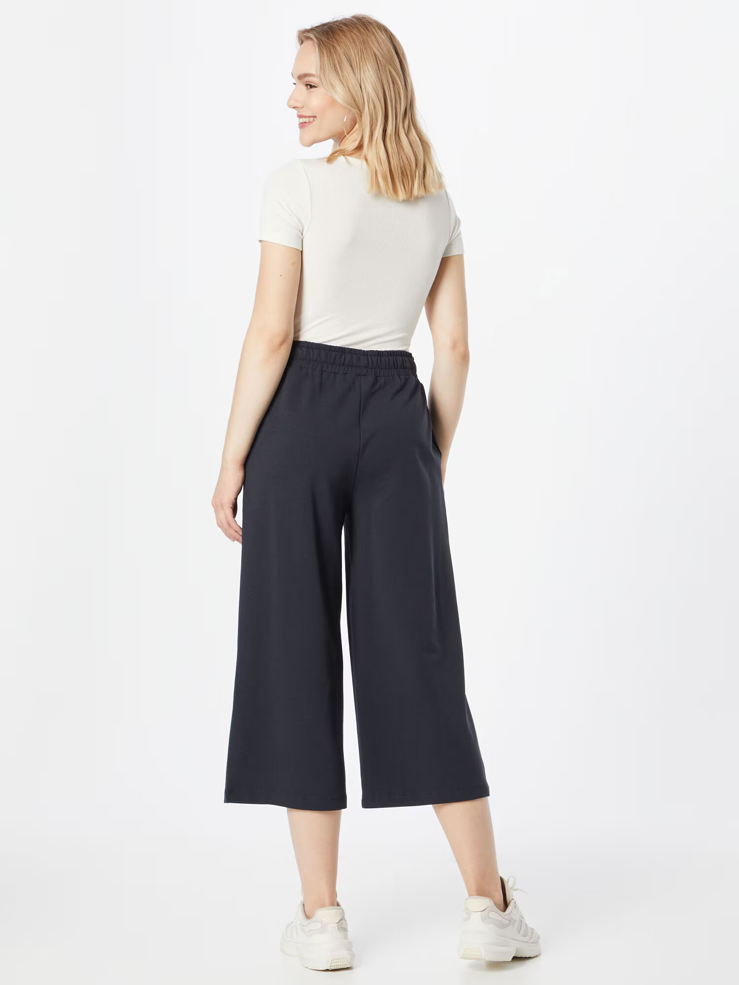 s.Oliver Pantaloni negru - Pled.ro