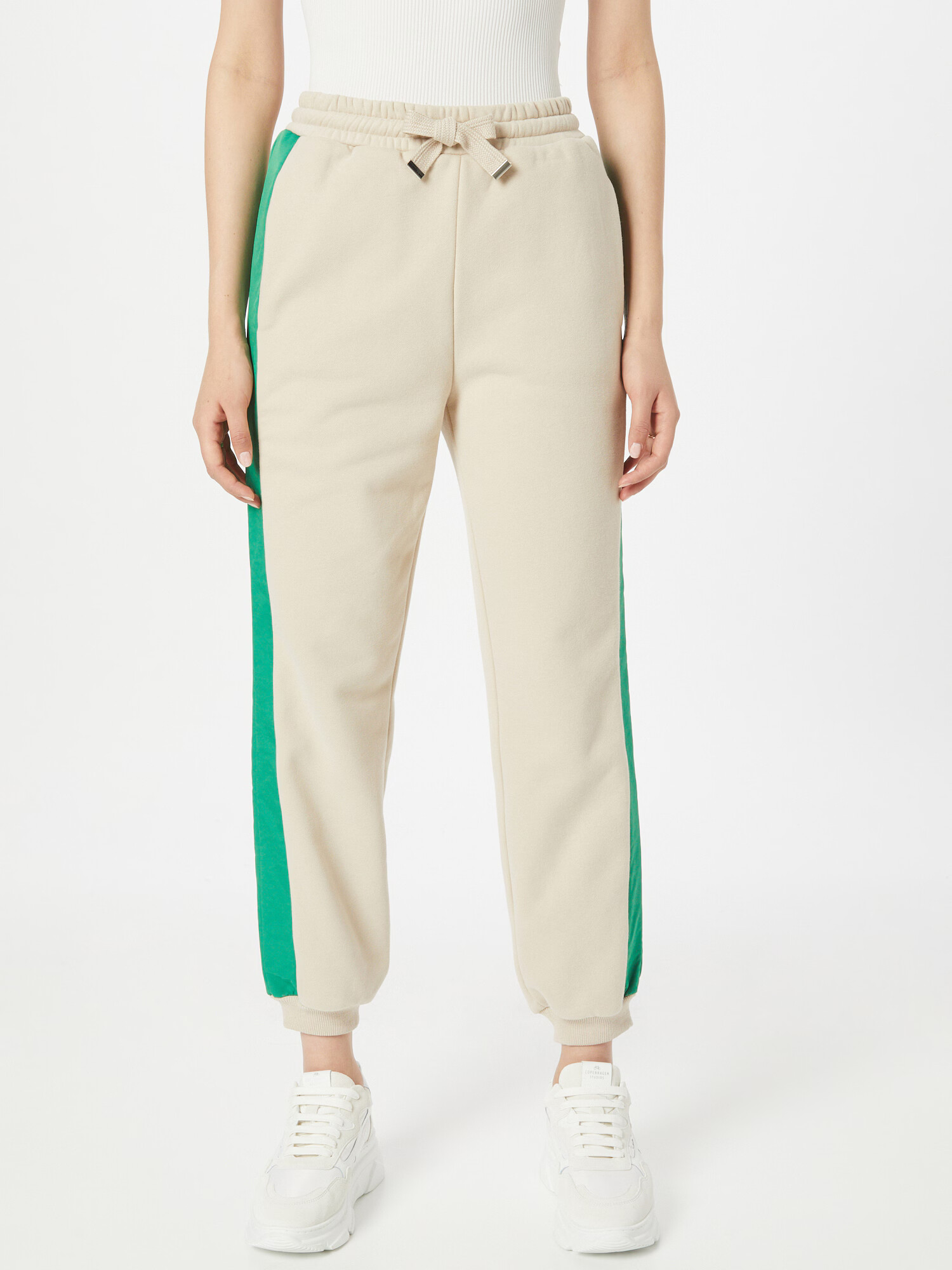 s.Oliver Pantaloni bej deschis / verde - Pled.ro