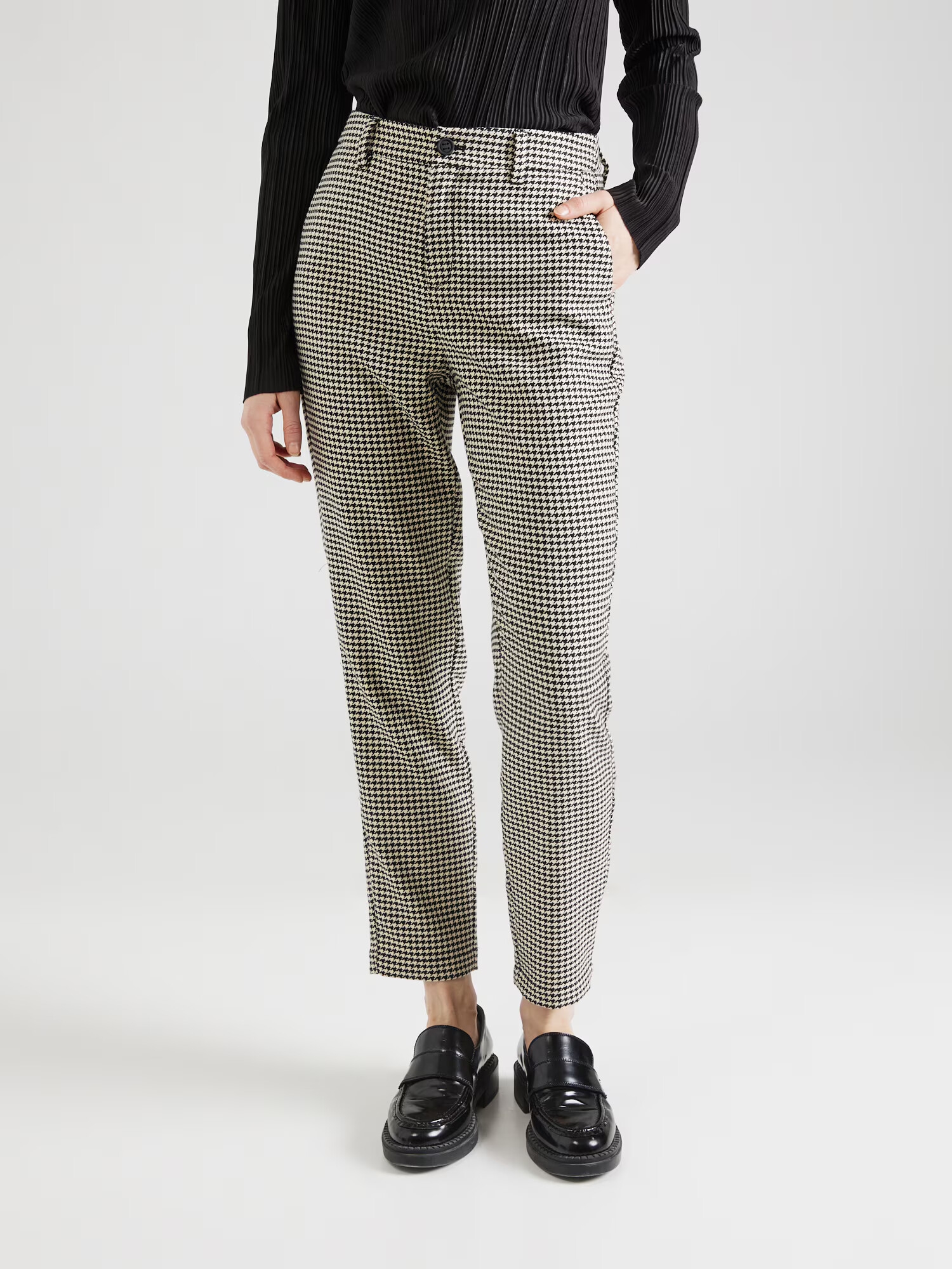 s.Oliver Pantaloni bej / negru - Pled.ro