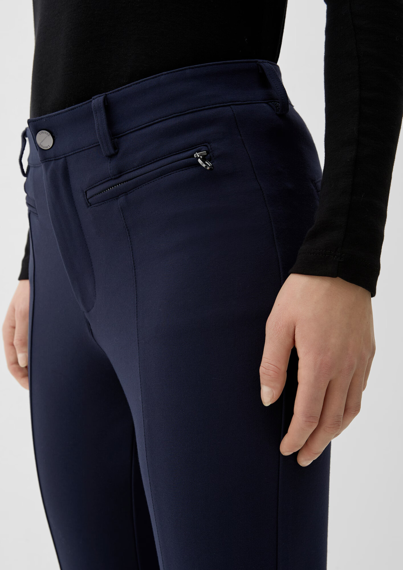 s.Oliver Pantaloni bleumarin - Pled.ro