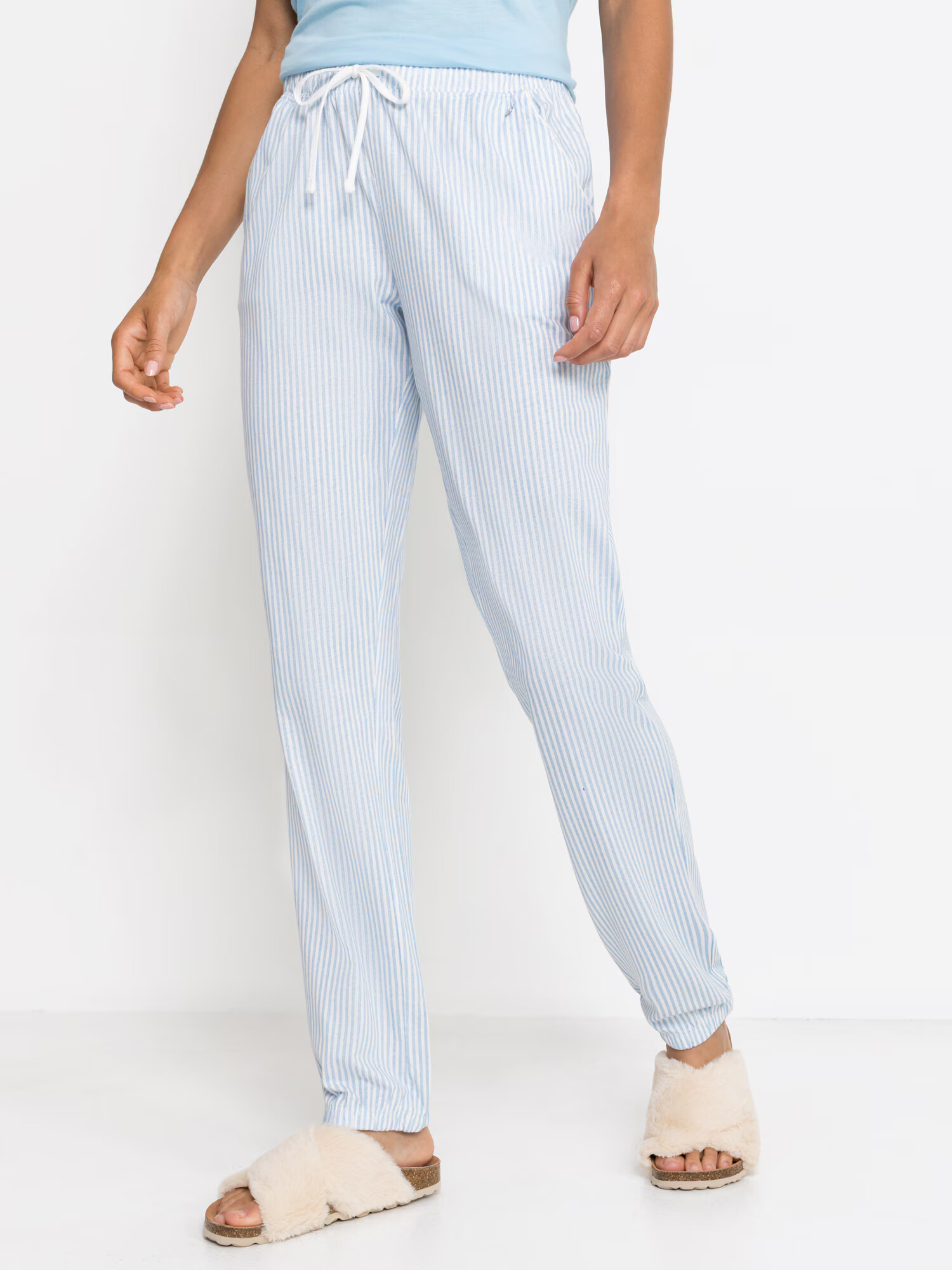 s.Oliver Pantaloni de pijama albastru deschis / alb - Pled.ro