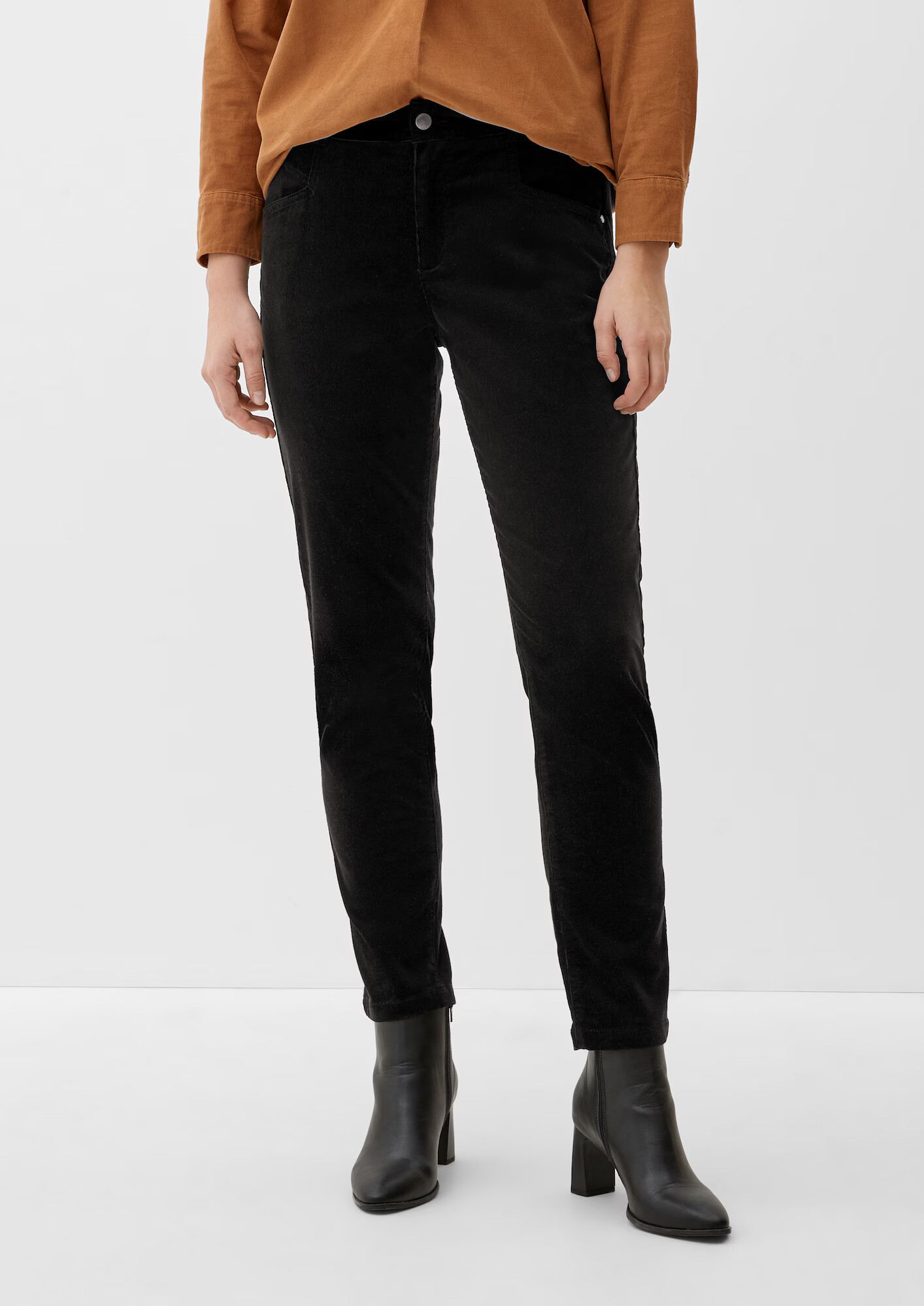 s.Oliver Pantaloni negru - Pled.ro