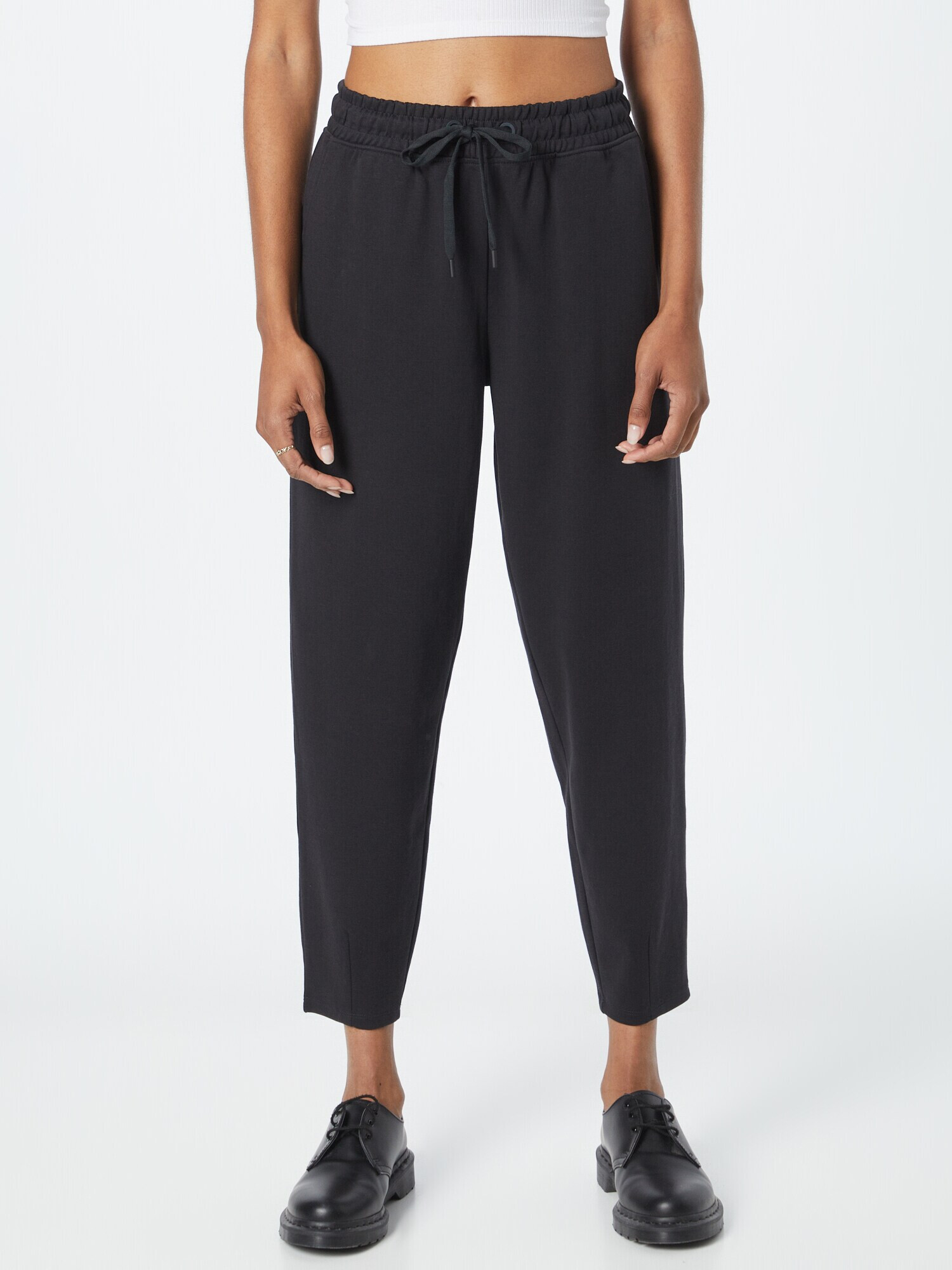 s.Oliver Pantaloni negru - Pled.ro