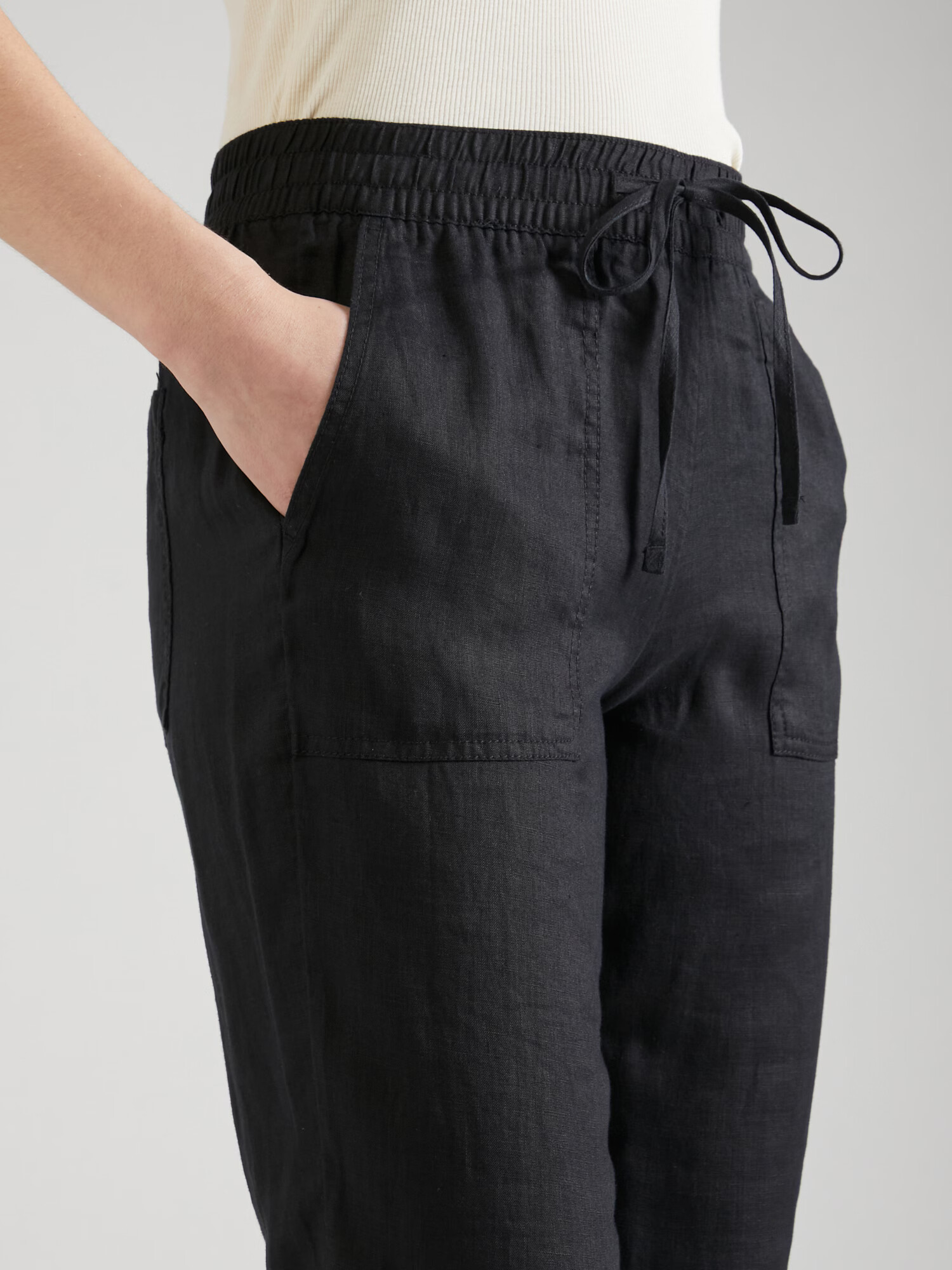 s.Oliver Pantaloni negru - Pled.ro