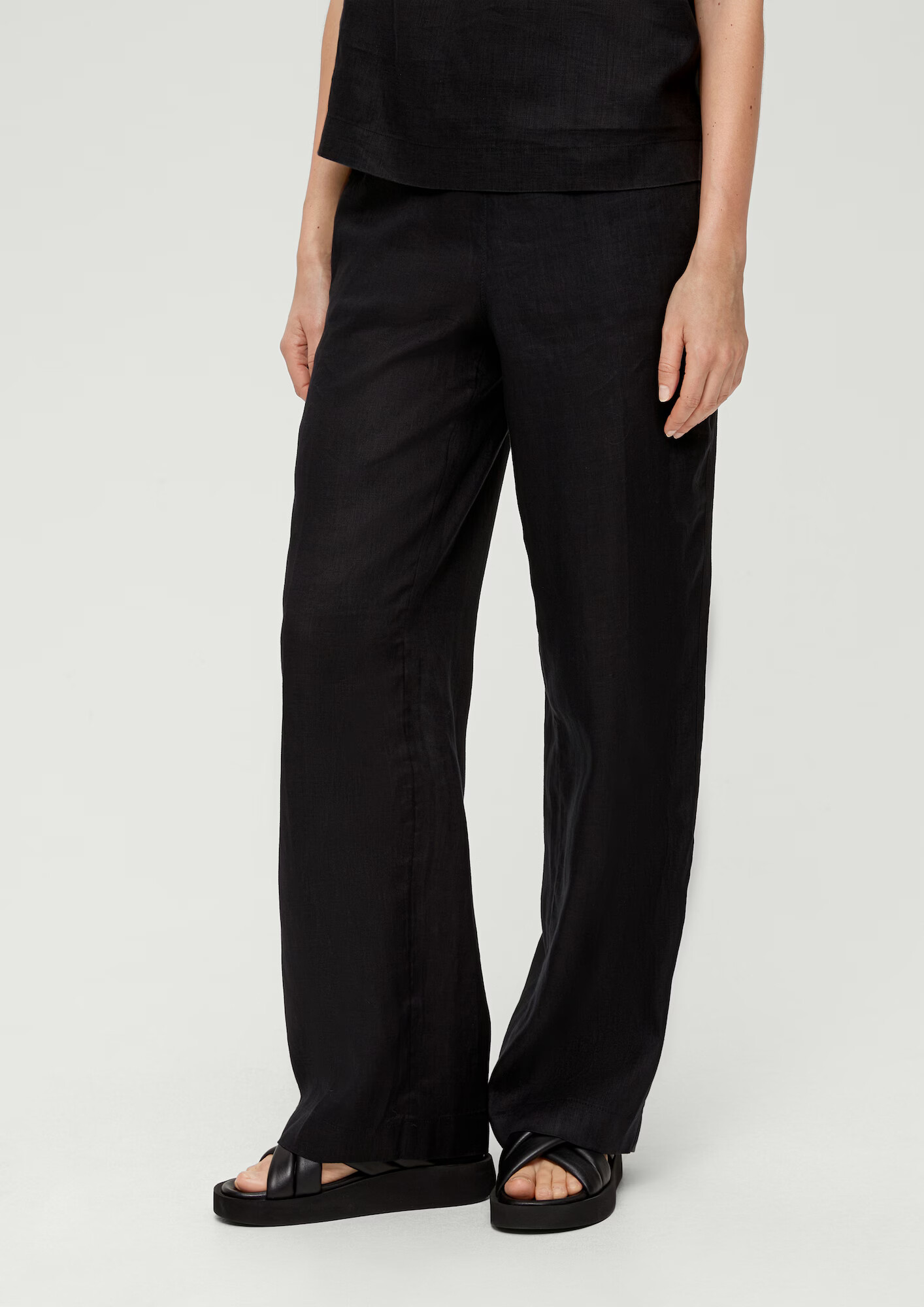 s.Oliver Pantaloni negru - Pled.ro