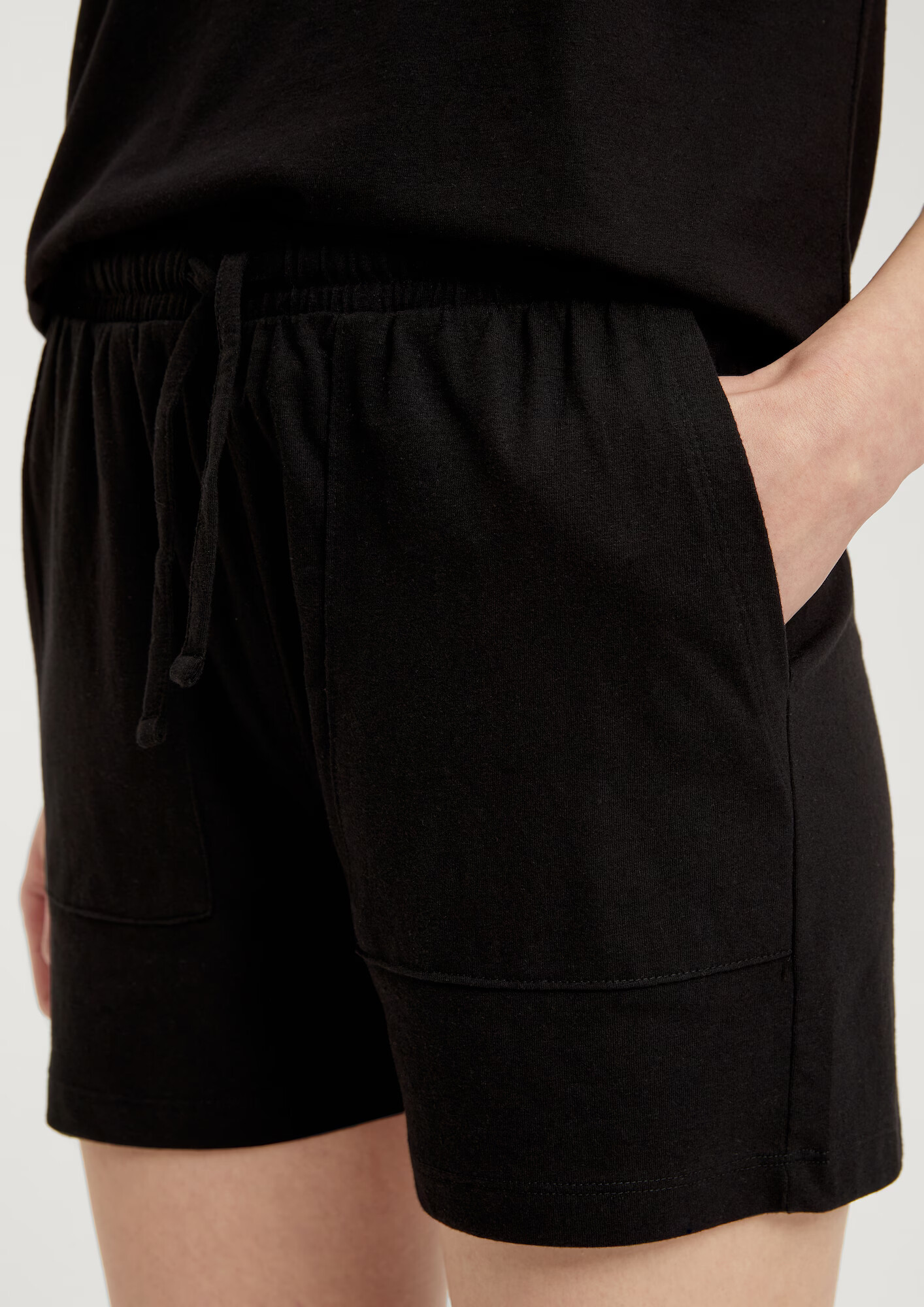 s.Oliver Pantaloni negru - Pled.ro