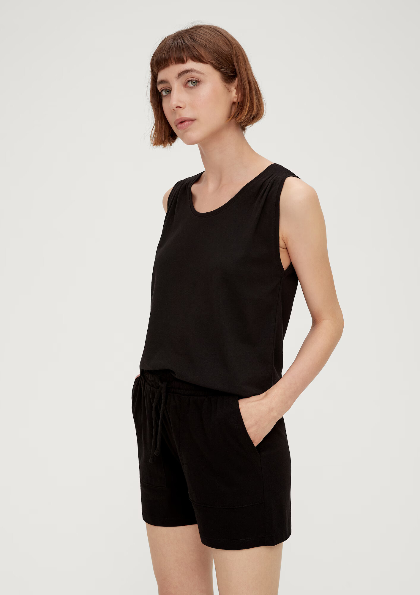 s.Oliver Pantaloni negru - Pled.ro