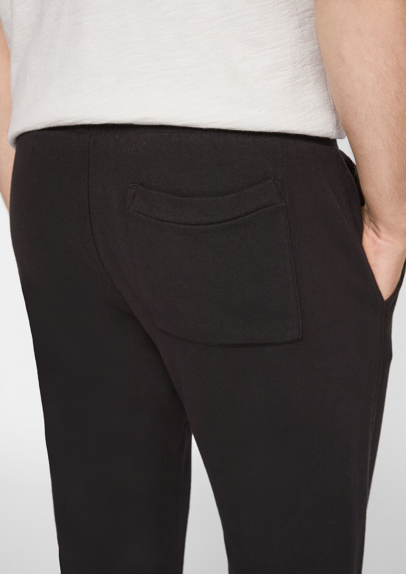 s.Oliver Pantaloni negru - Pled.ro