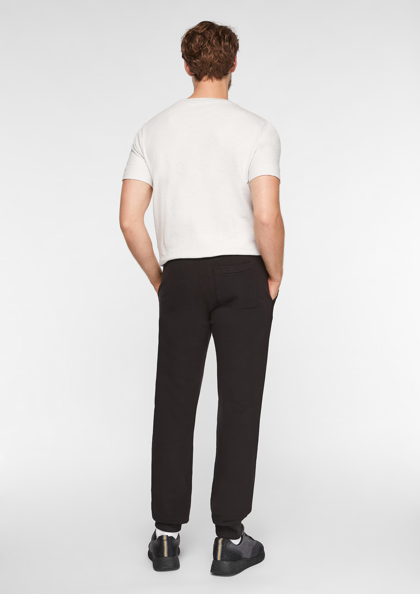 s.Oliver Pantaloni negru - Pled.ro