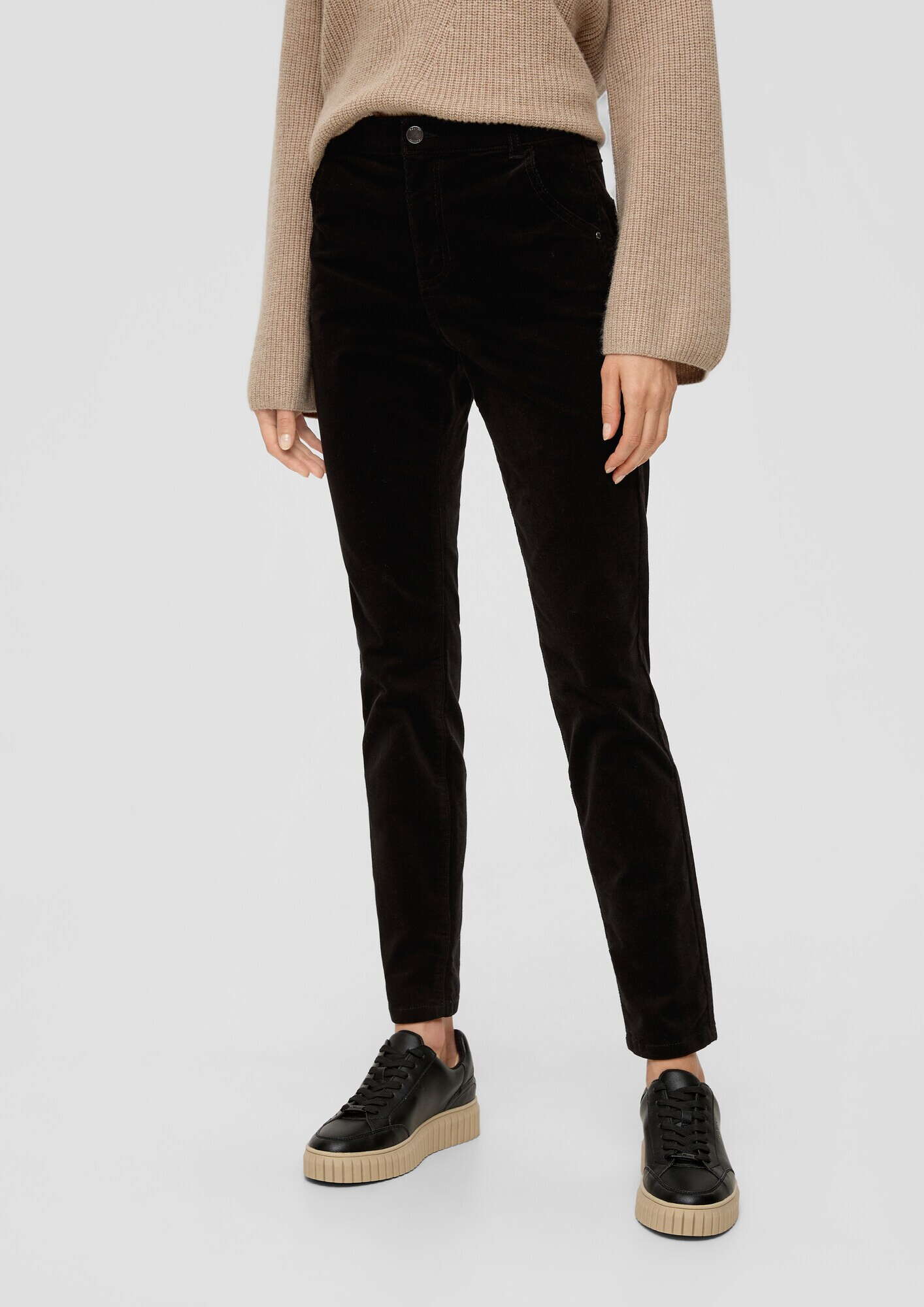 s.Oliver Pantaloni negru - Pled.ro