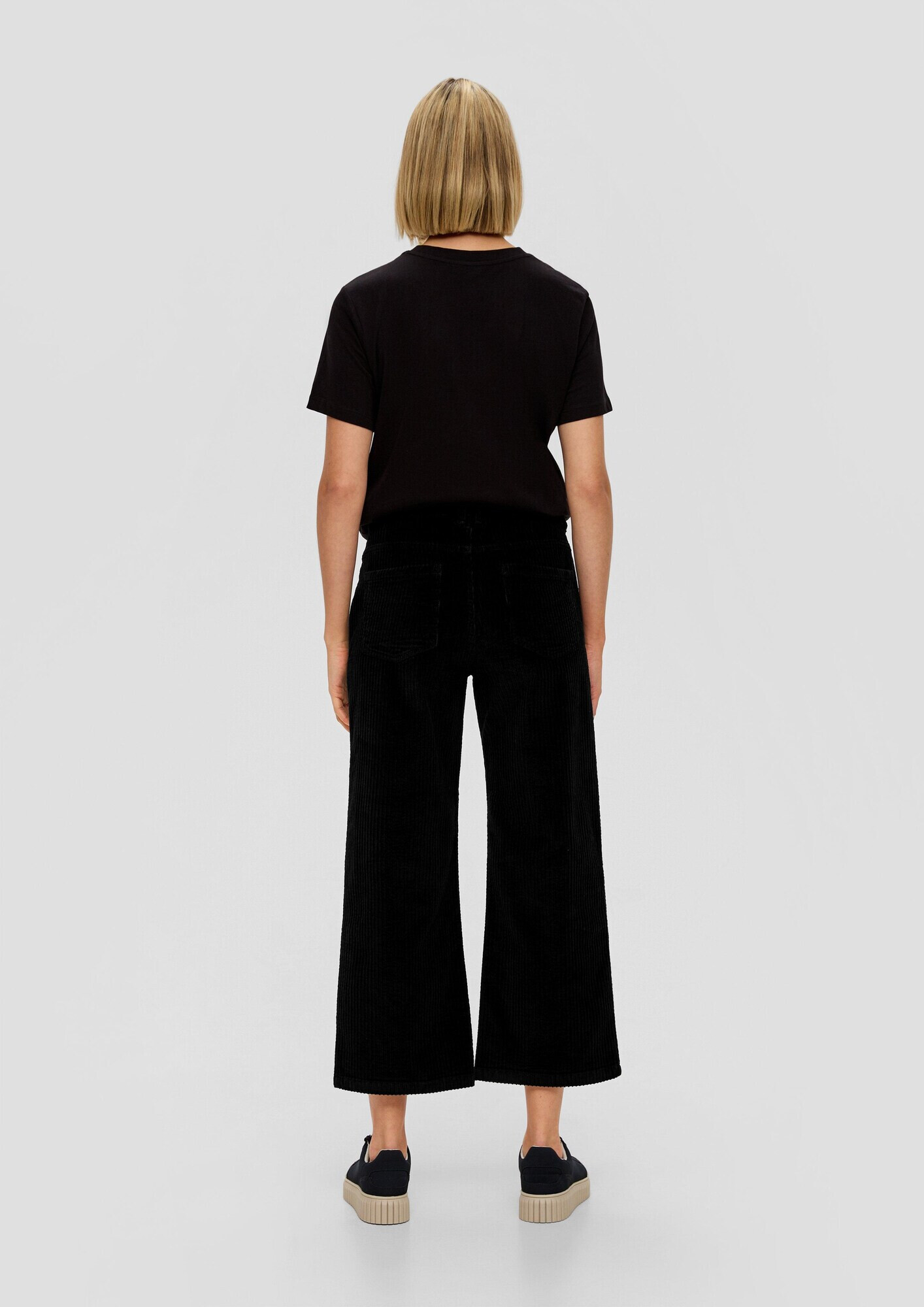 s.Oliver Pantaloni negru - Pled.ro