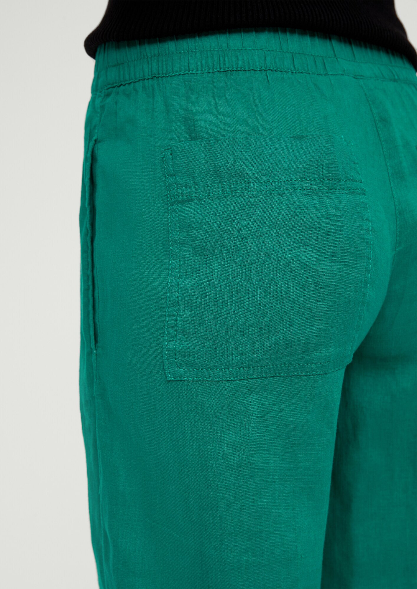 s.Oliver Pantaloni verde - Pled.ro