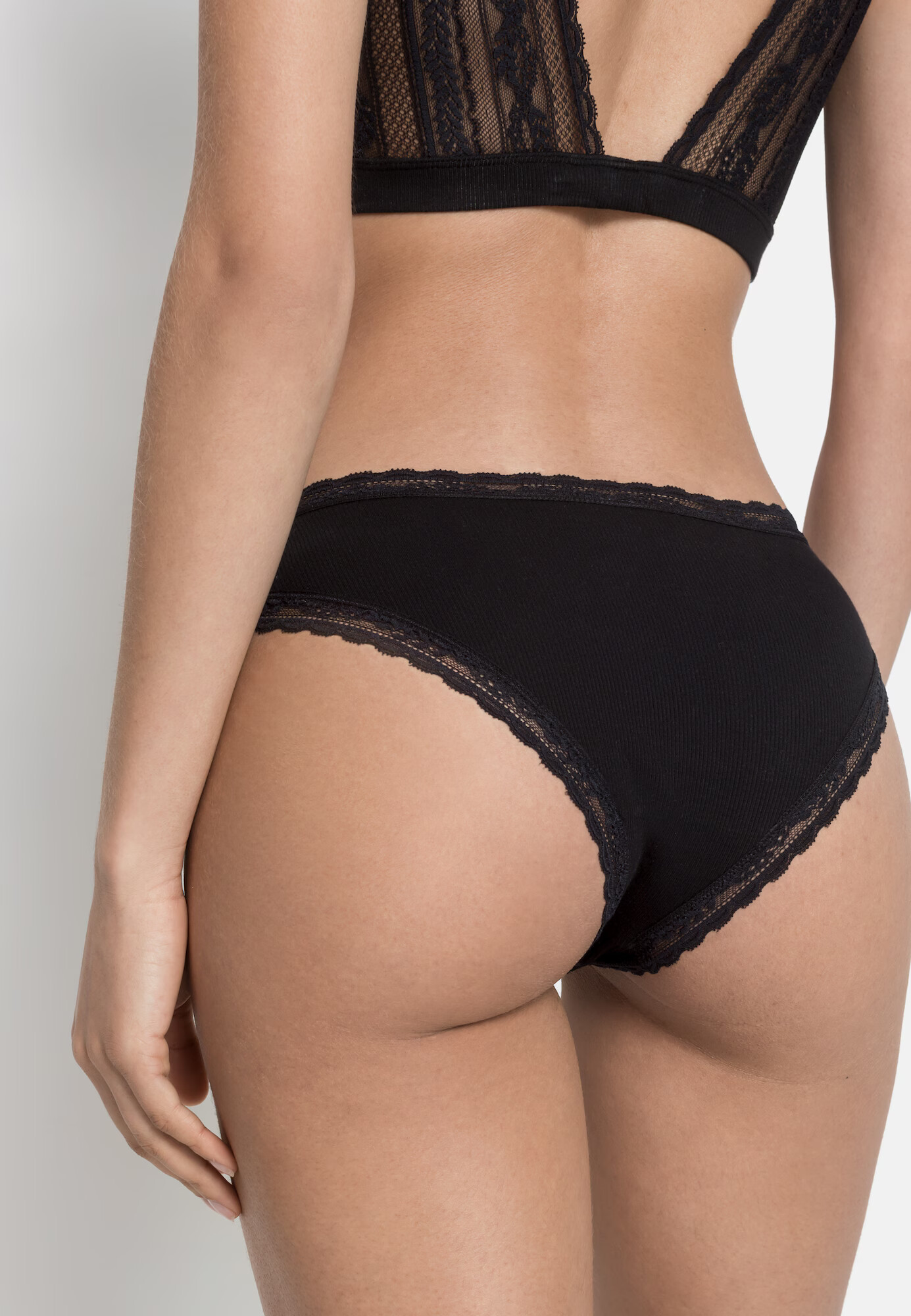 s.Oliver Slip negru - Pled.ro